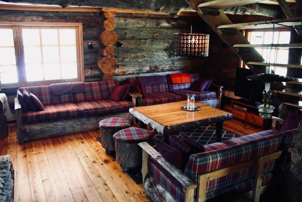 Lapland Lake Hideout with Modern Amenities and Activities