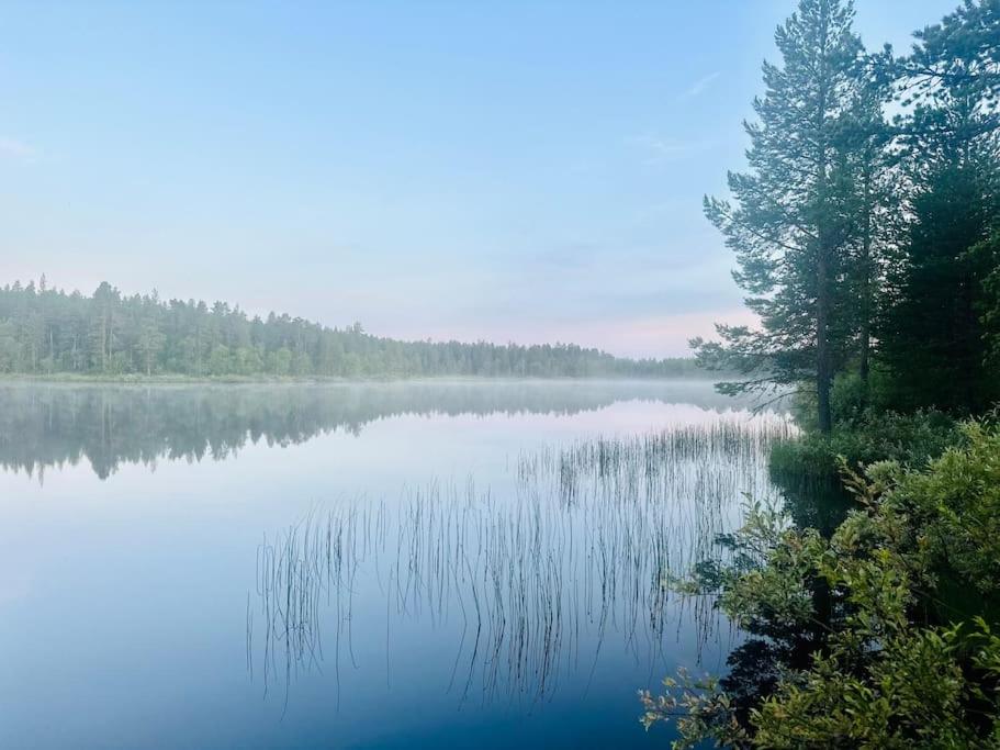 Lapland Lake Hideout with Modern Amenities and Activities