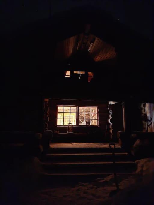 Lapland Lake Hideout with Modern Amenities and Activities