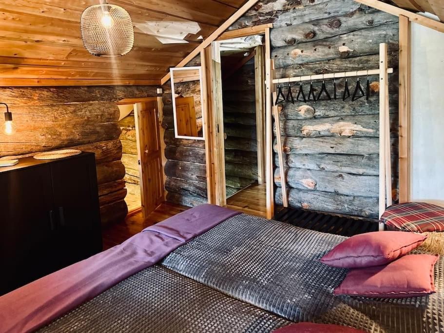 Lapland Lake Hideout with Modern Amenities and Activities