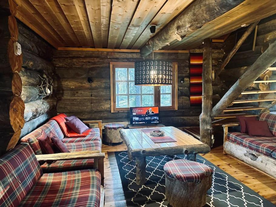 Lapland Lake Hideout with Modern Amenities and Activities