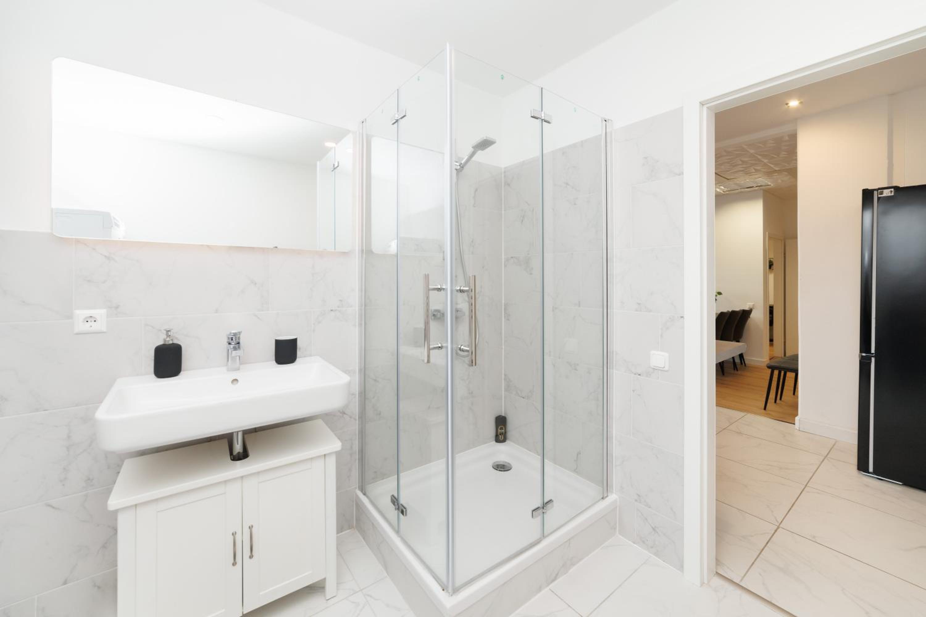 BIG 7RMS City Central Loft, 1ALocation