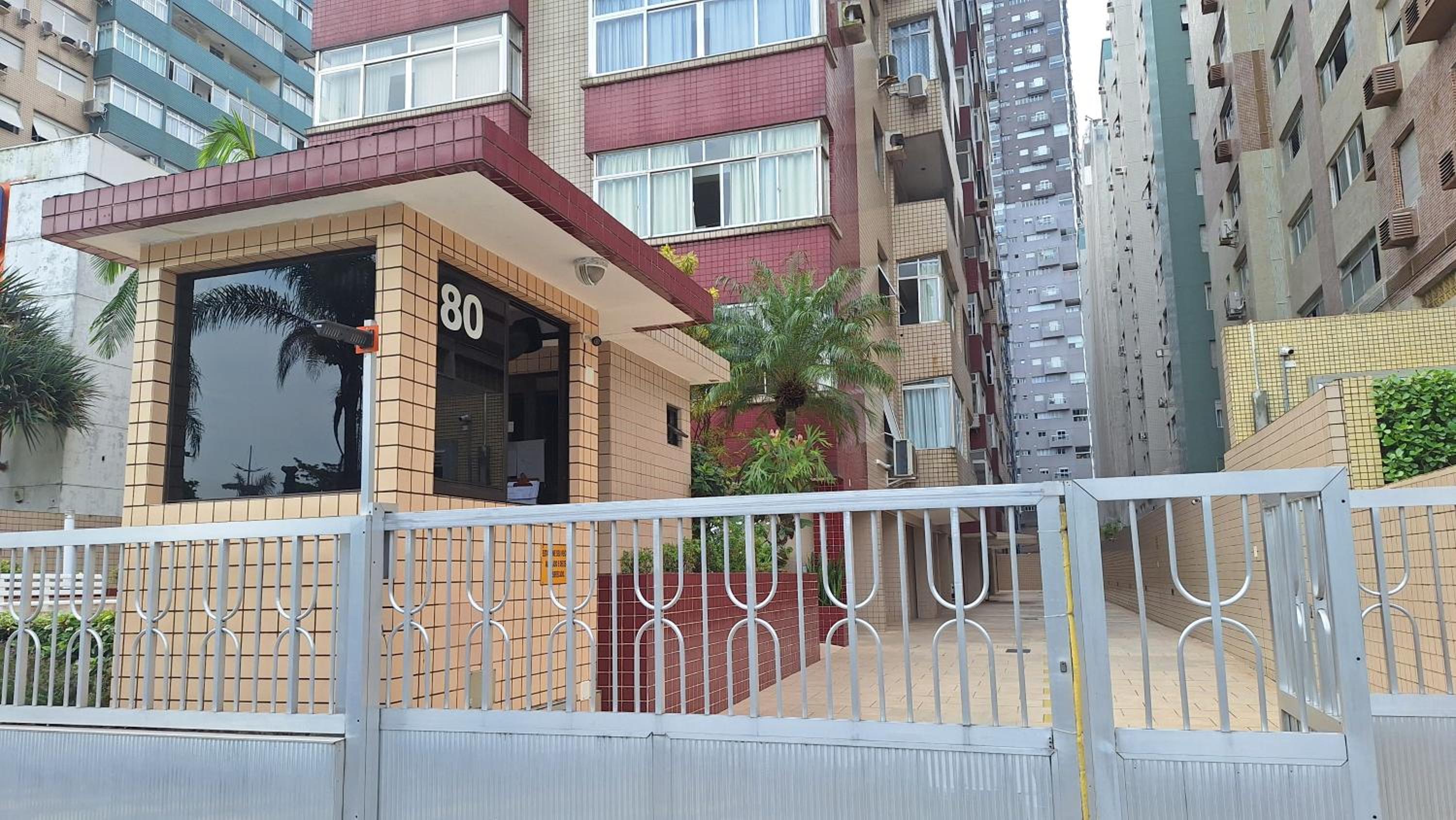 Book Santos Monte Carlo 95metros2 de aconchego