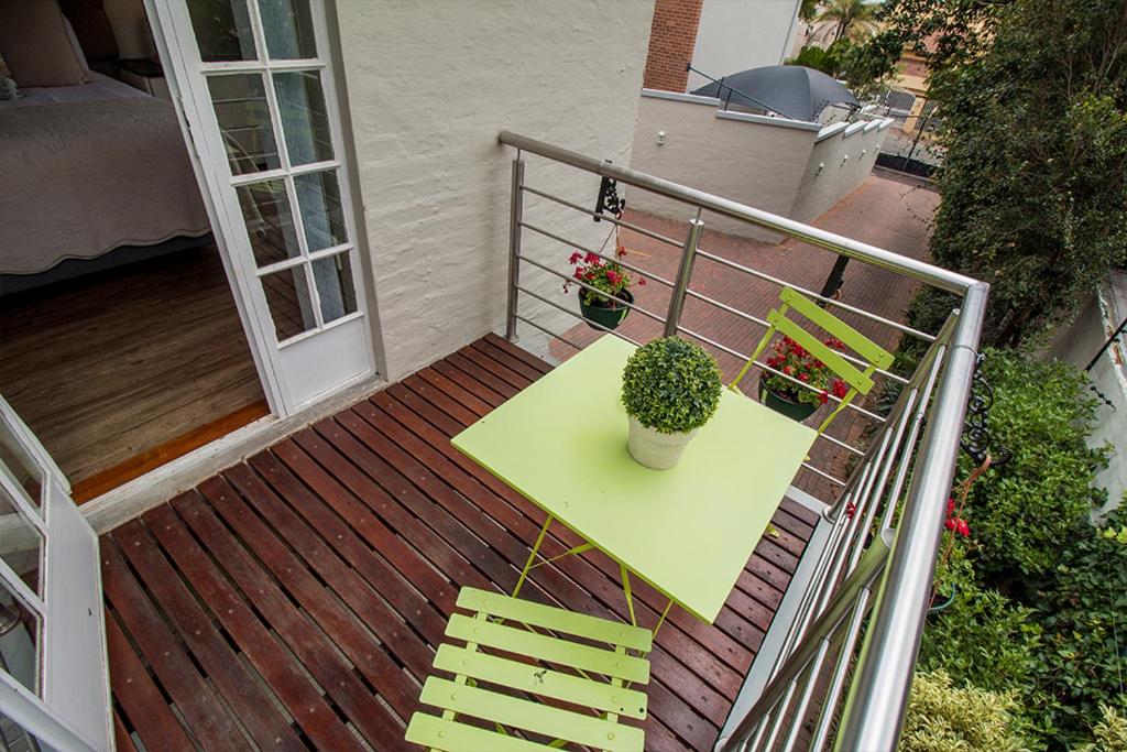 Crown Loft at Chaplin Manor