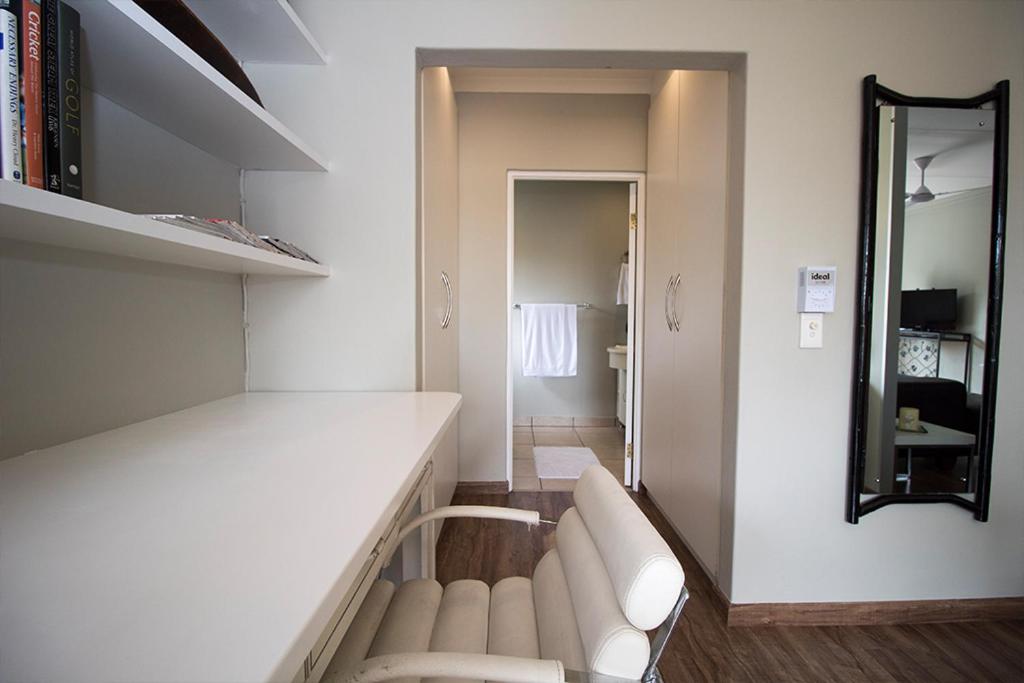 Crown Loft at Chaplin Manor