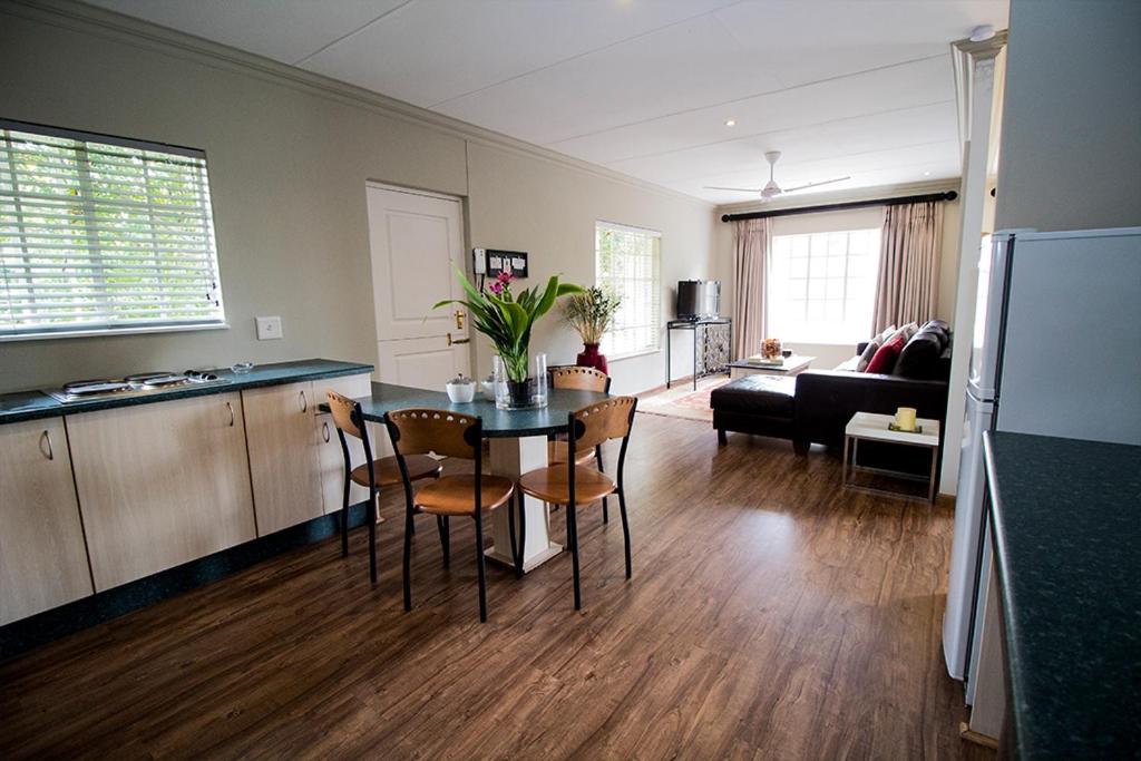 Crown Loft at Chaplin Manor