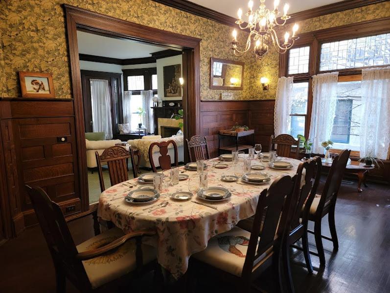 The Kings Throne Inn and Guest House view 5