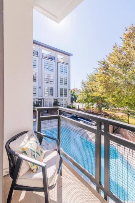Charlotte Vacations - Luxury Apartment Uptown Wi-Fi Gym Pool 233 - Property Image 21