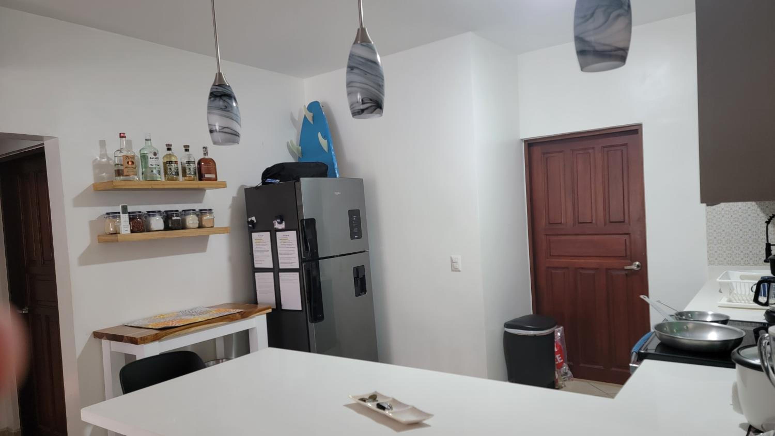 Beautiful newly refurbished 2 bedroom 2 Bathroom 2nd floor condo