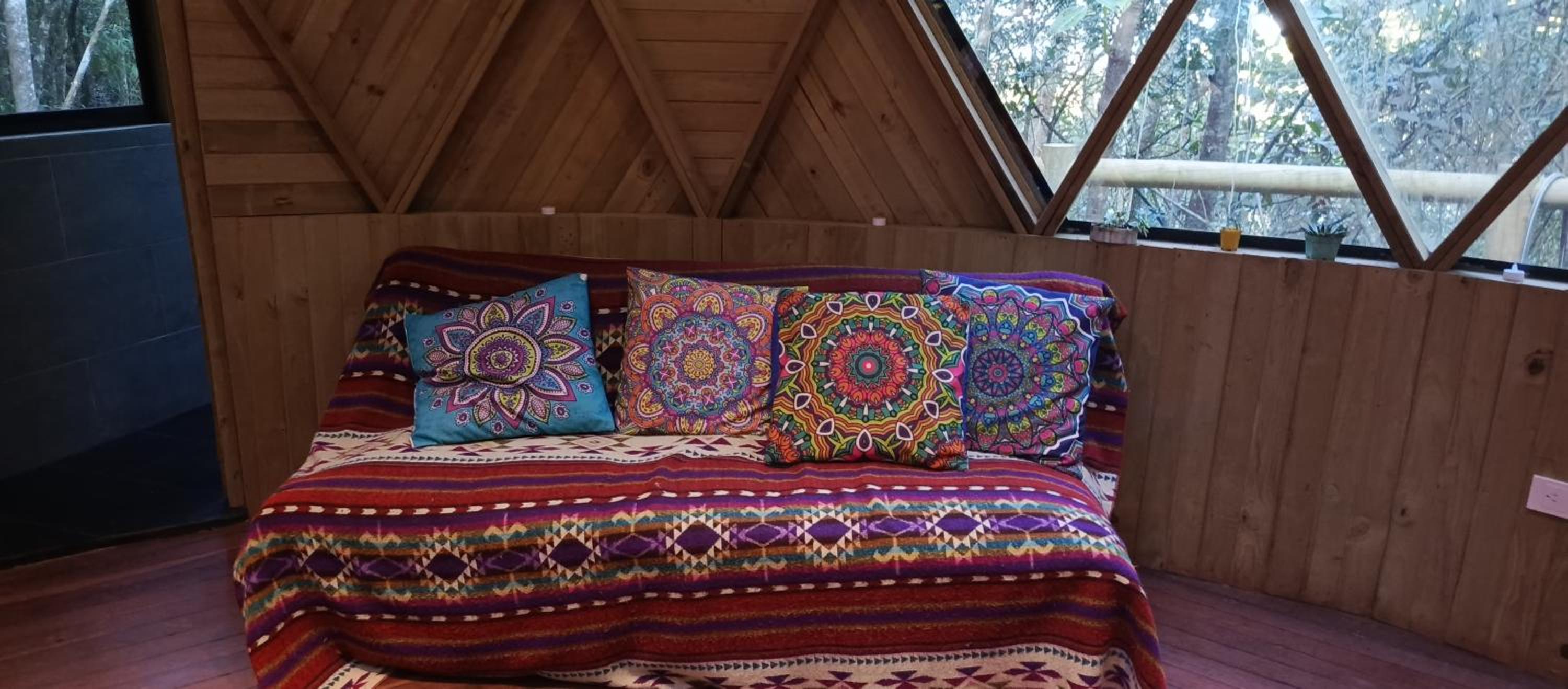 Sanayá Domo Glamping - Santa Elena