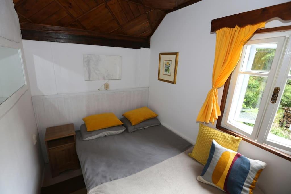 Dobroslov Cottage