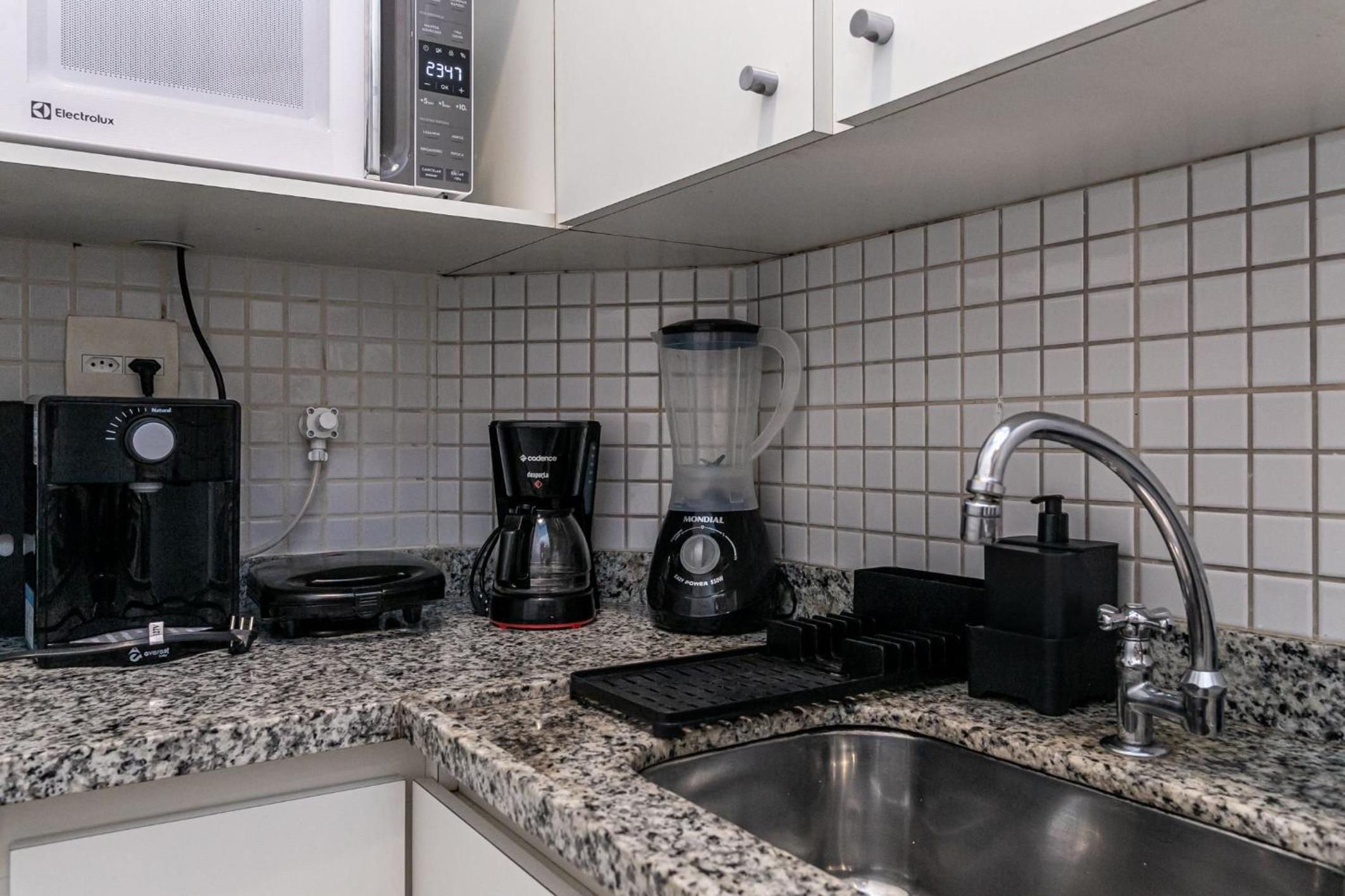 Apartamento Moderno a 300 m da Praia do Leblon