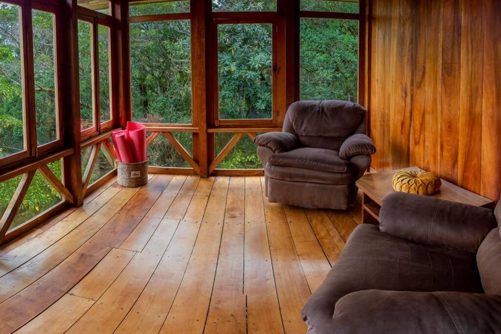 Private House Next to the Cloud Forest Reserve