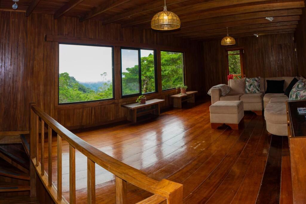 Private House Next to the Cloud Forest Reserve