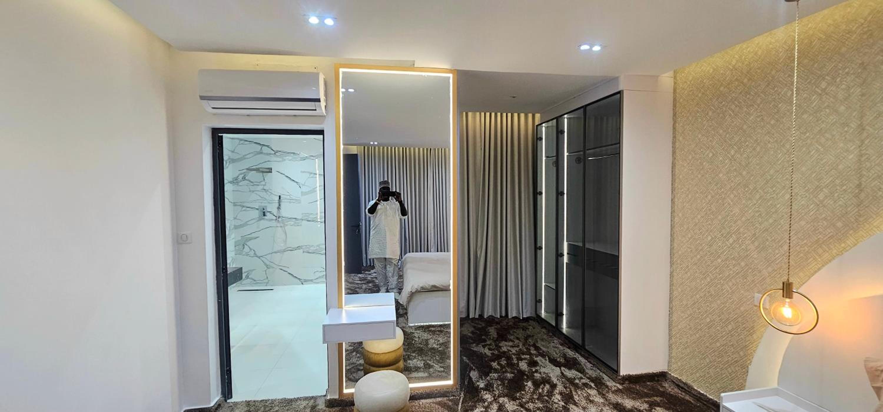 hotel room