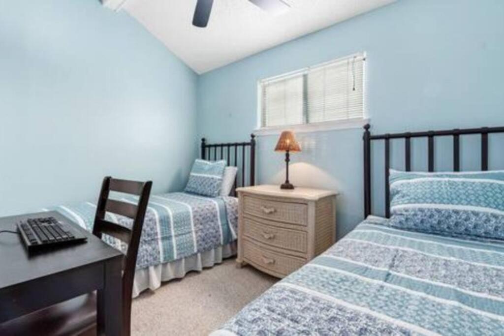 Dog Friendly 2 Bed Condo! Walk To Beach or Lagoon! view 4