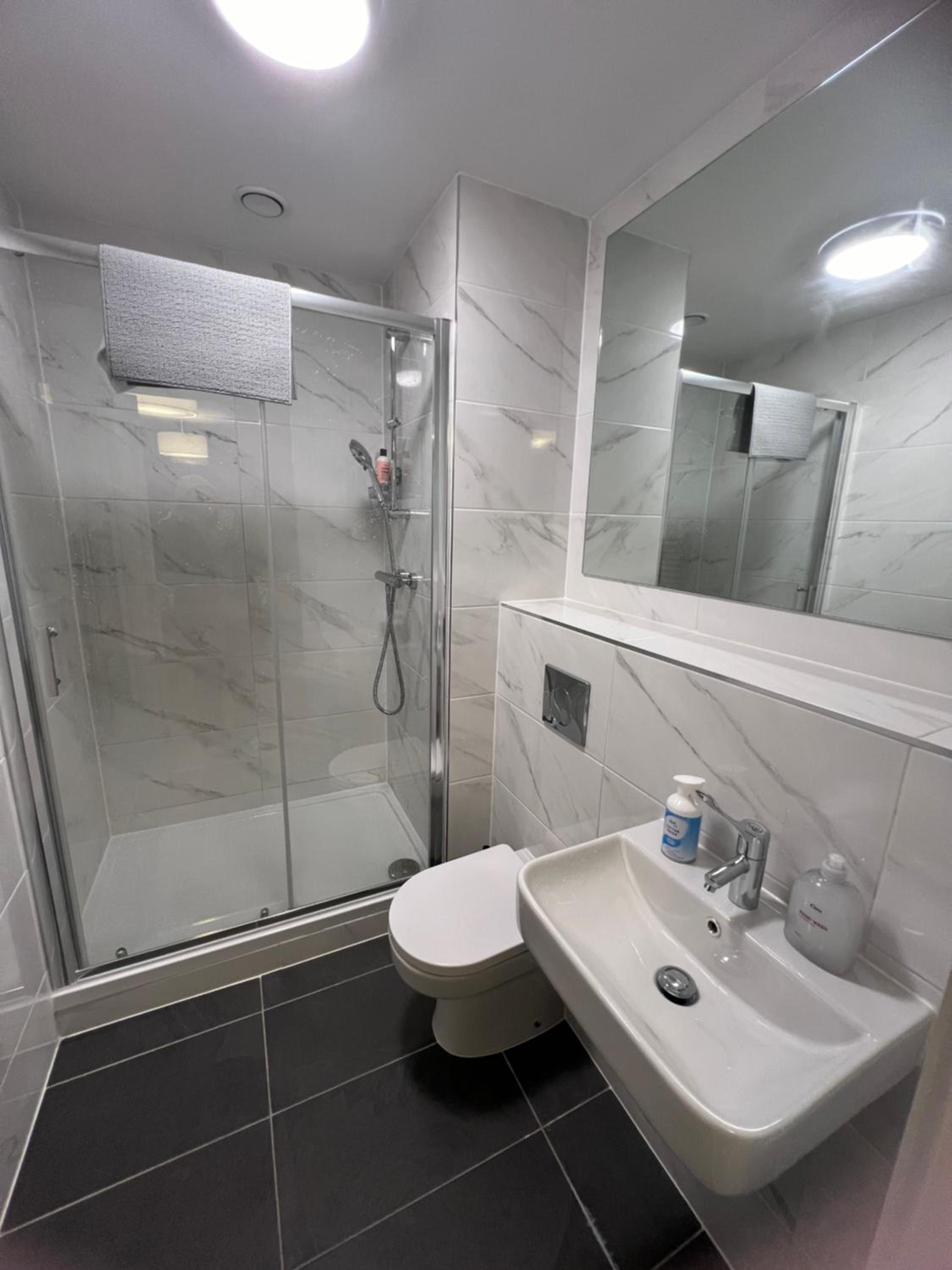 Beautiful & Cozy Two-Bedroom Shared Apartment Liffey Valley Dublin