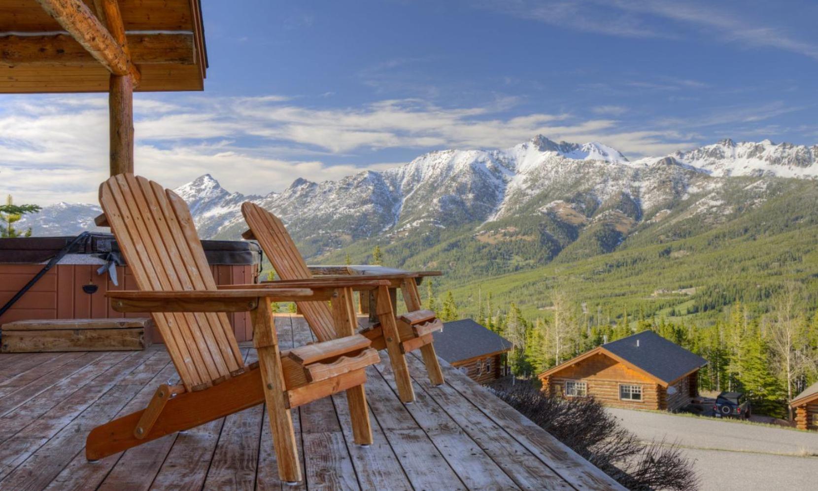 Cowboy Heaven Cabin 13 Bandit view 3