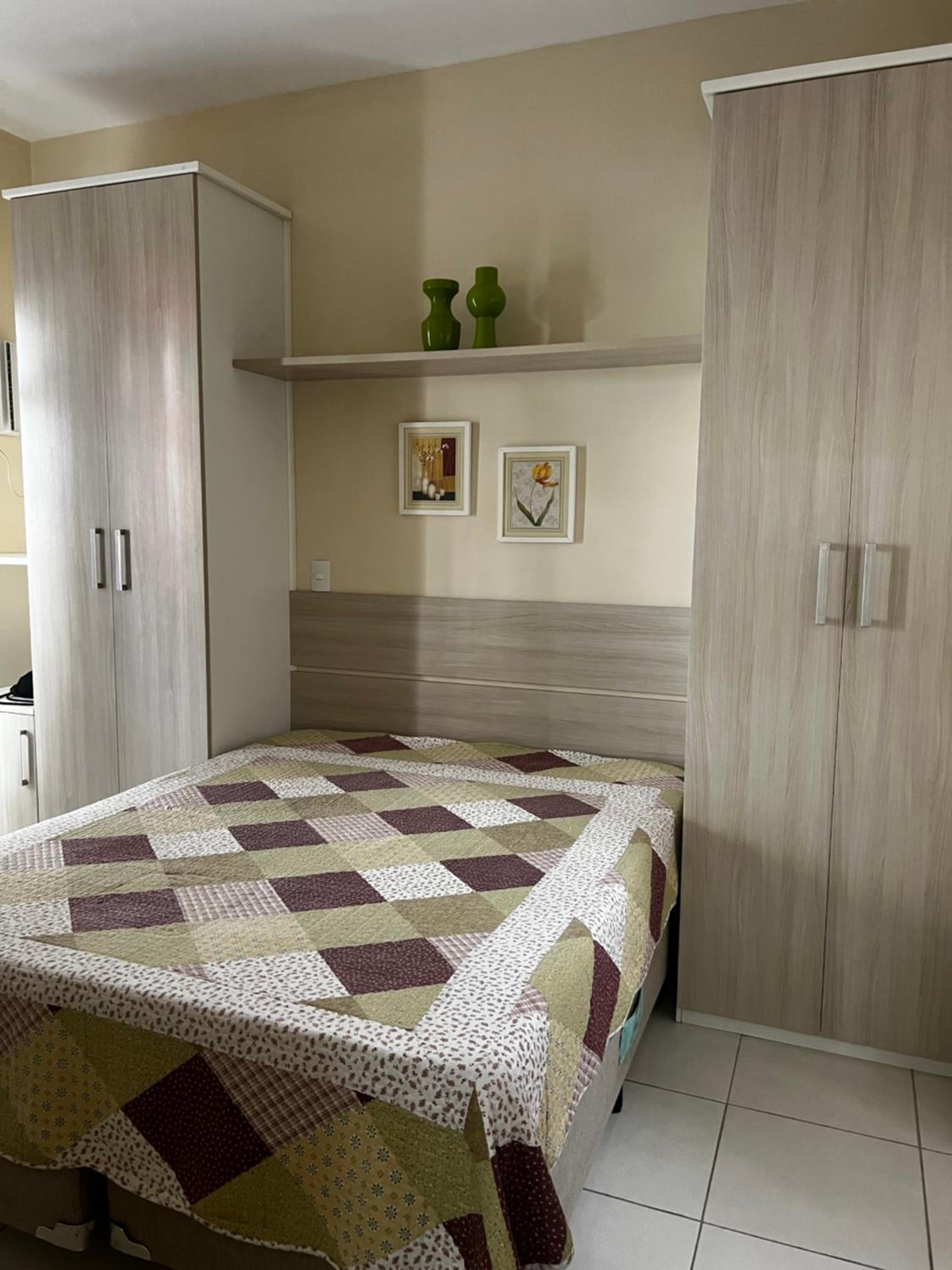 Apartamento espaçoso, a 300m da Praia do Forte