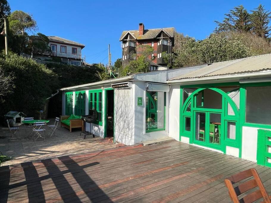 Primera Vista, increíble casa frente al mar