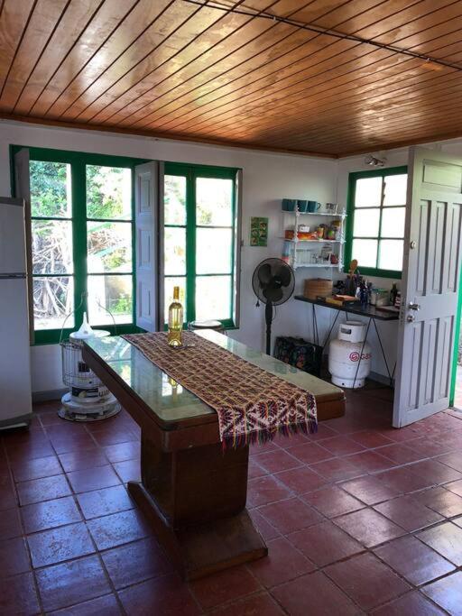 Primera Vista, increíble casa frente al mar