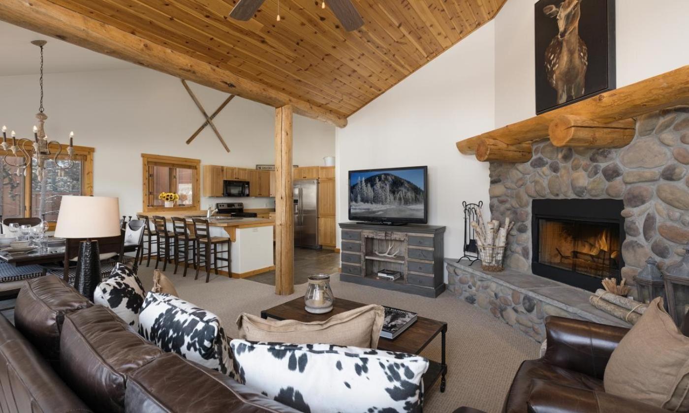 Timbercrest Condo J-4 view 5