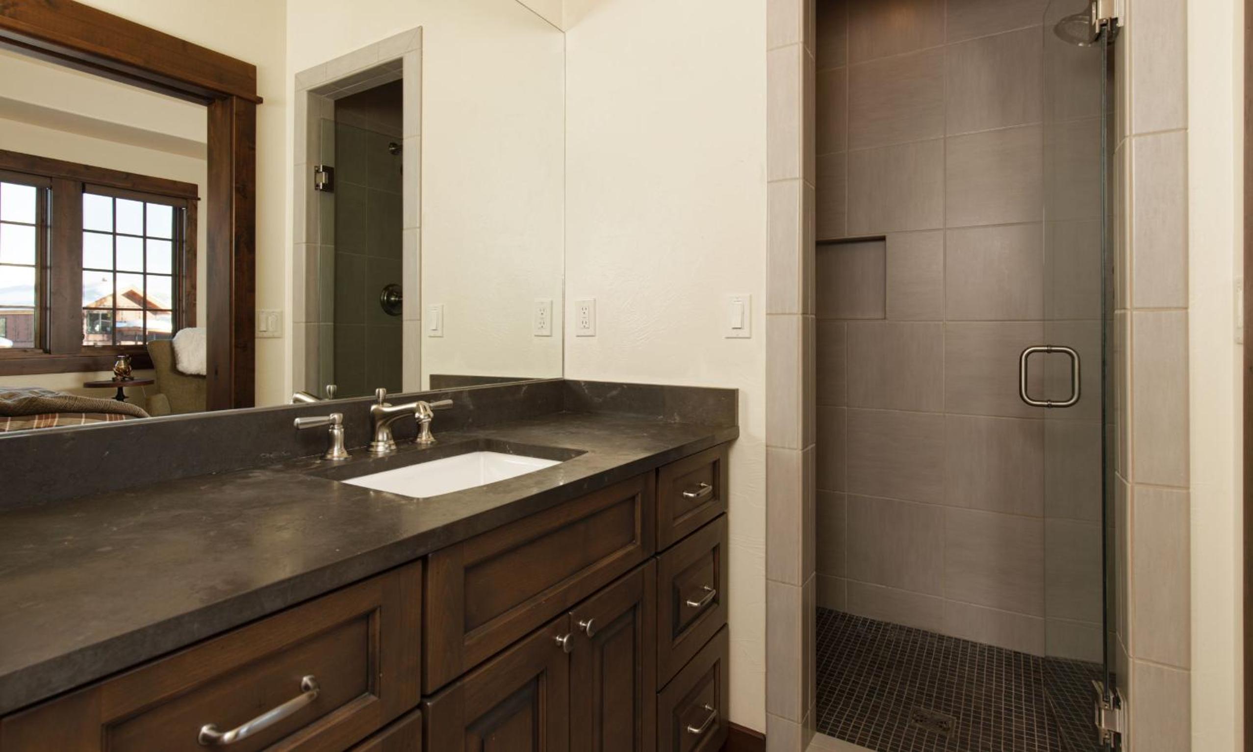 Cowboy Heaven Luxury Suite 7A view 3