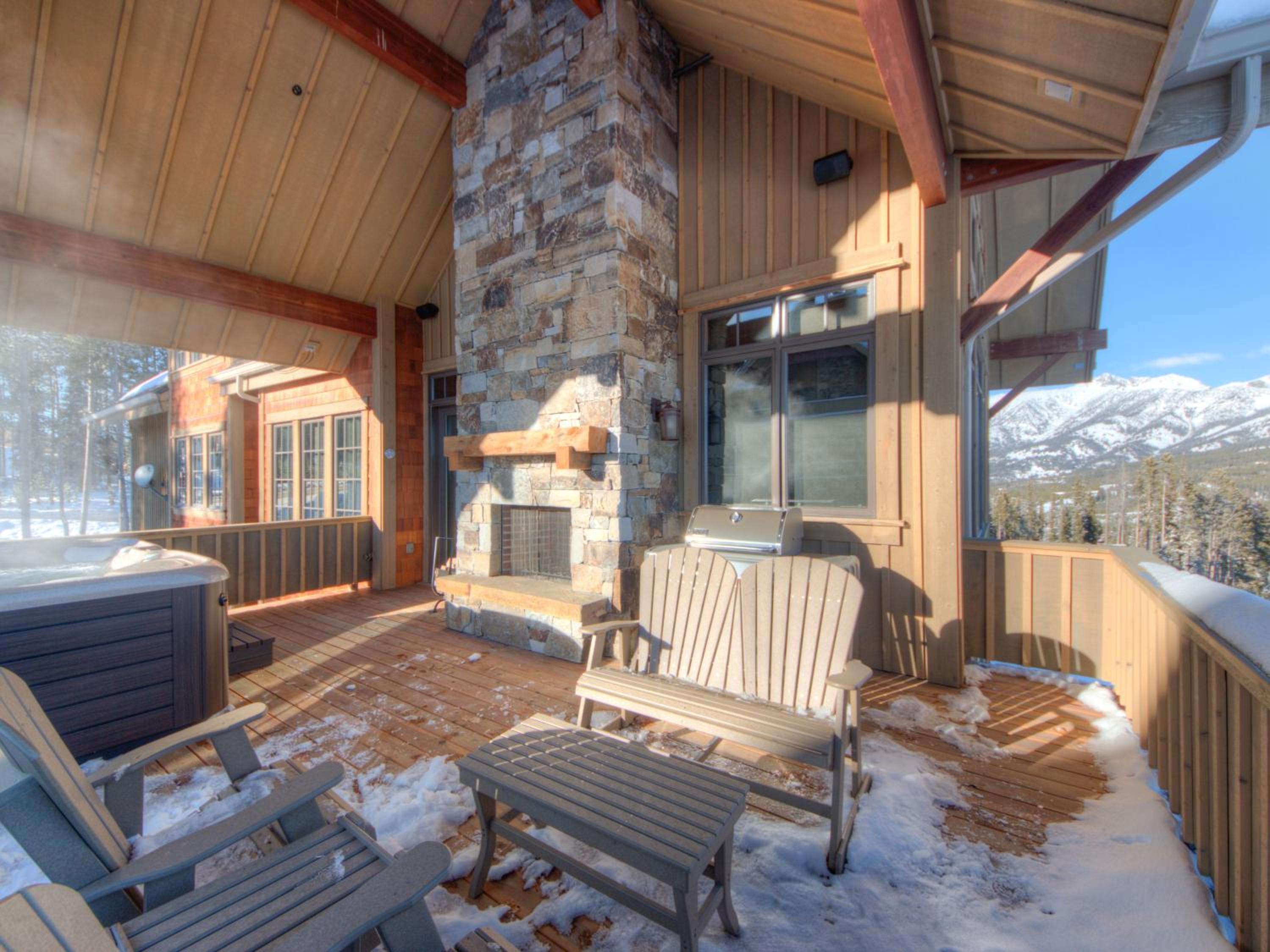 Cowboy Heaven Luxury Suite 7D view 4