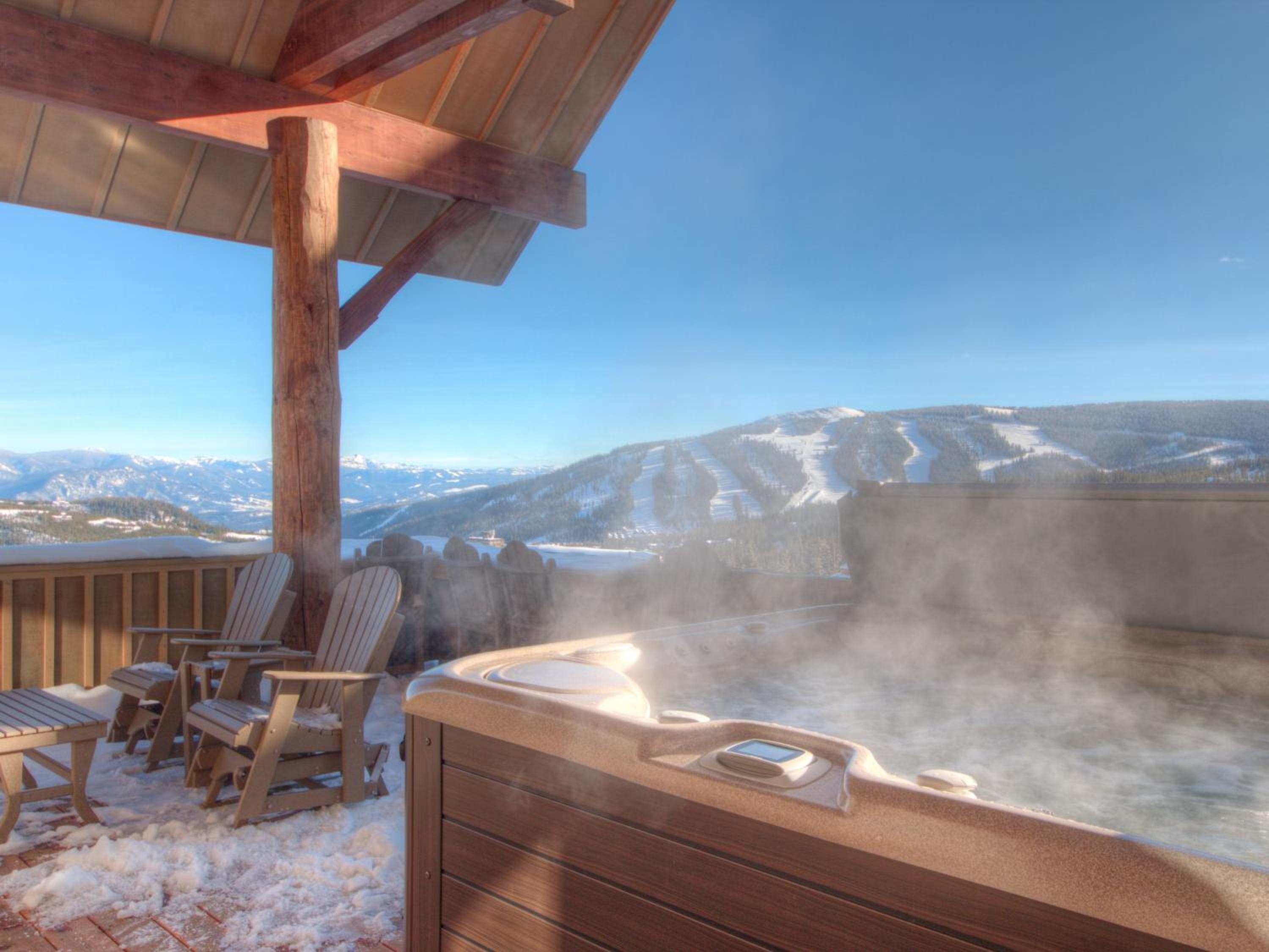 Cowboy Heaven Luxury Suite 7D view 5