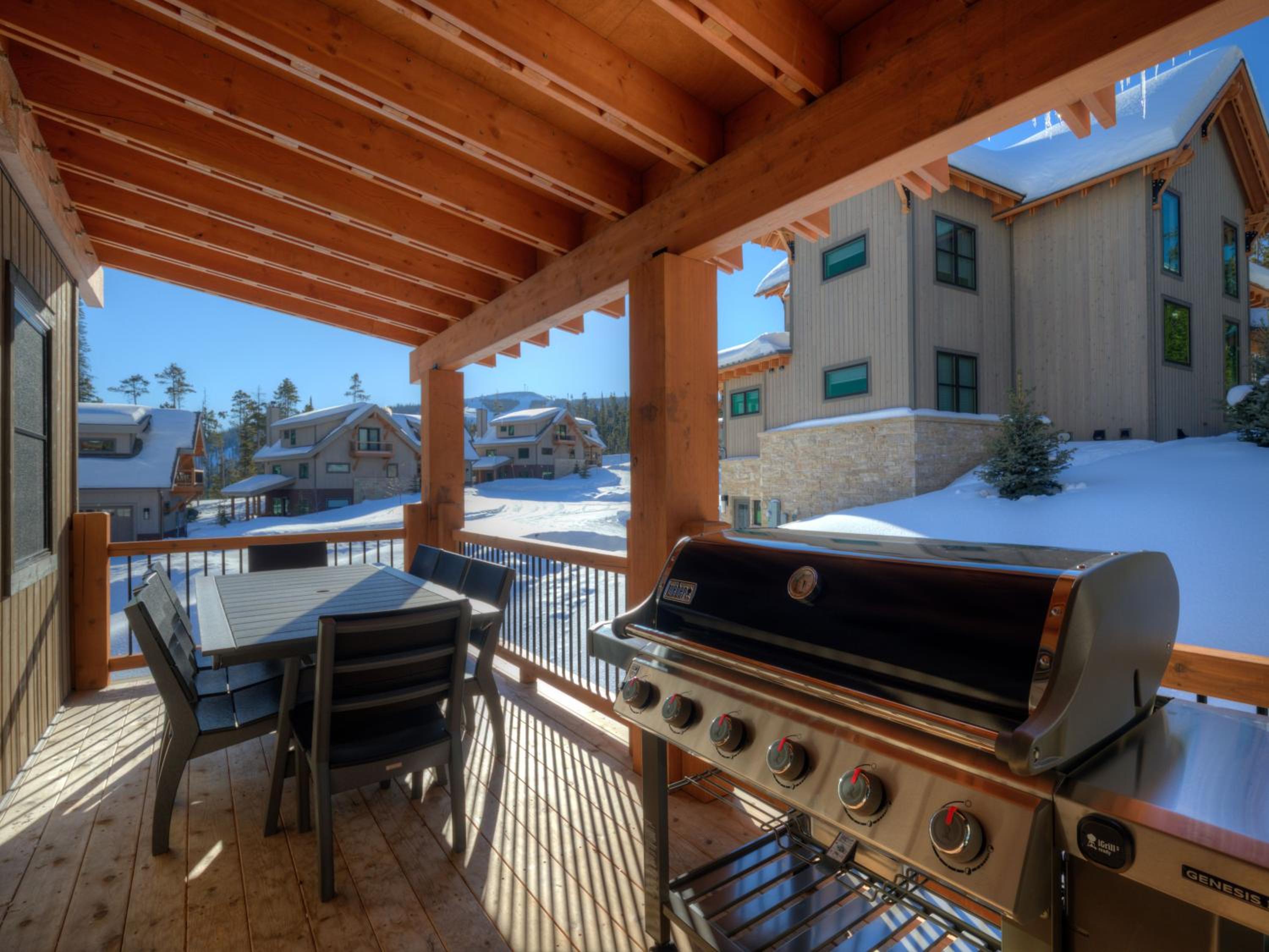 Homestead Chalet 8 Claim Jumper view 3