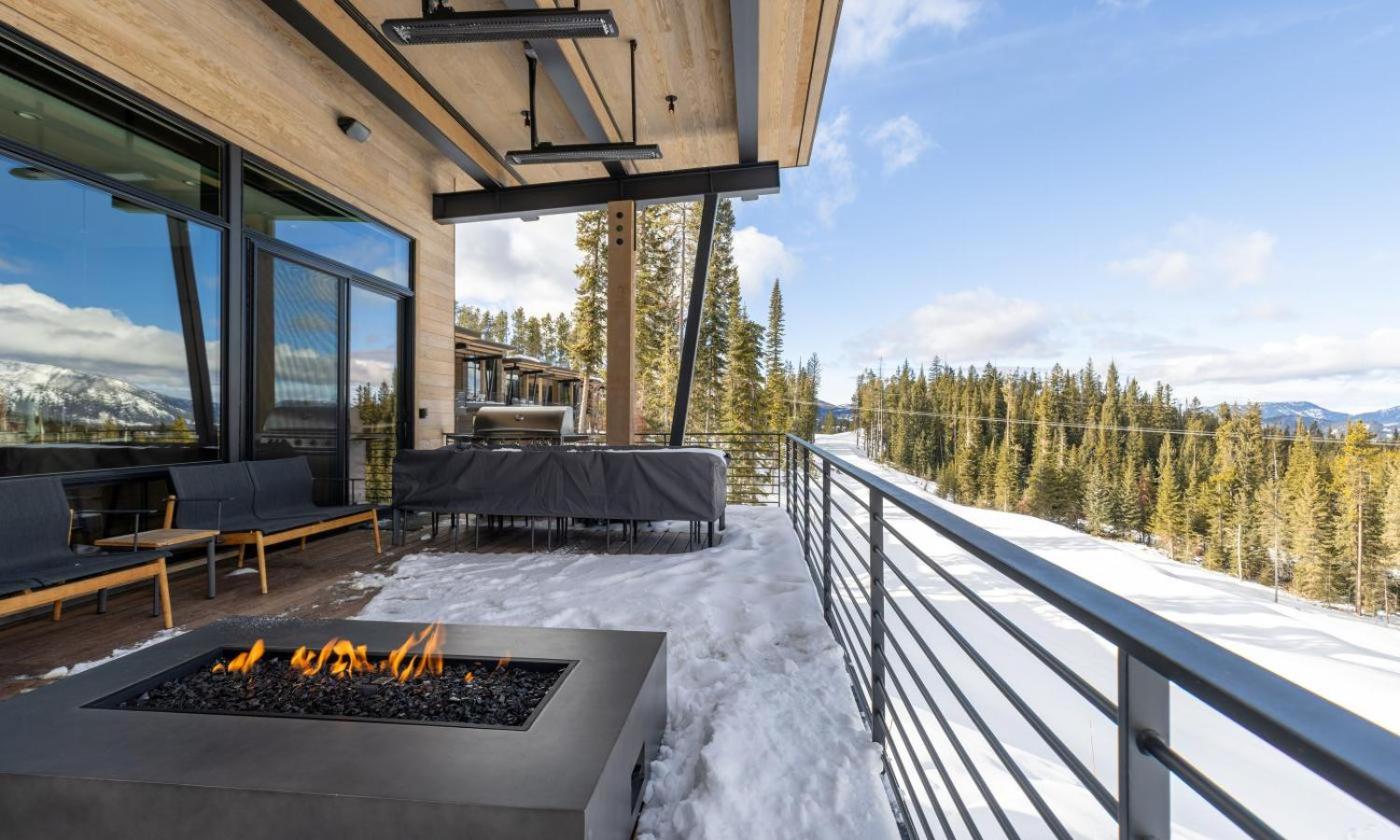 Jack Creek Modern Mountain Retreat view 4