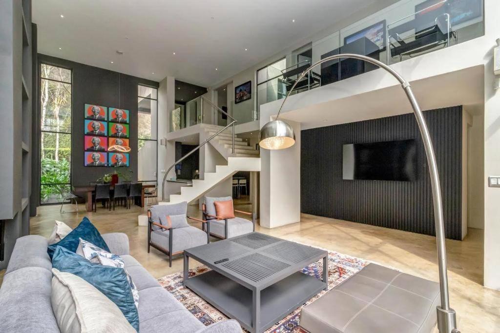 Houghton Luxury Villa