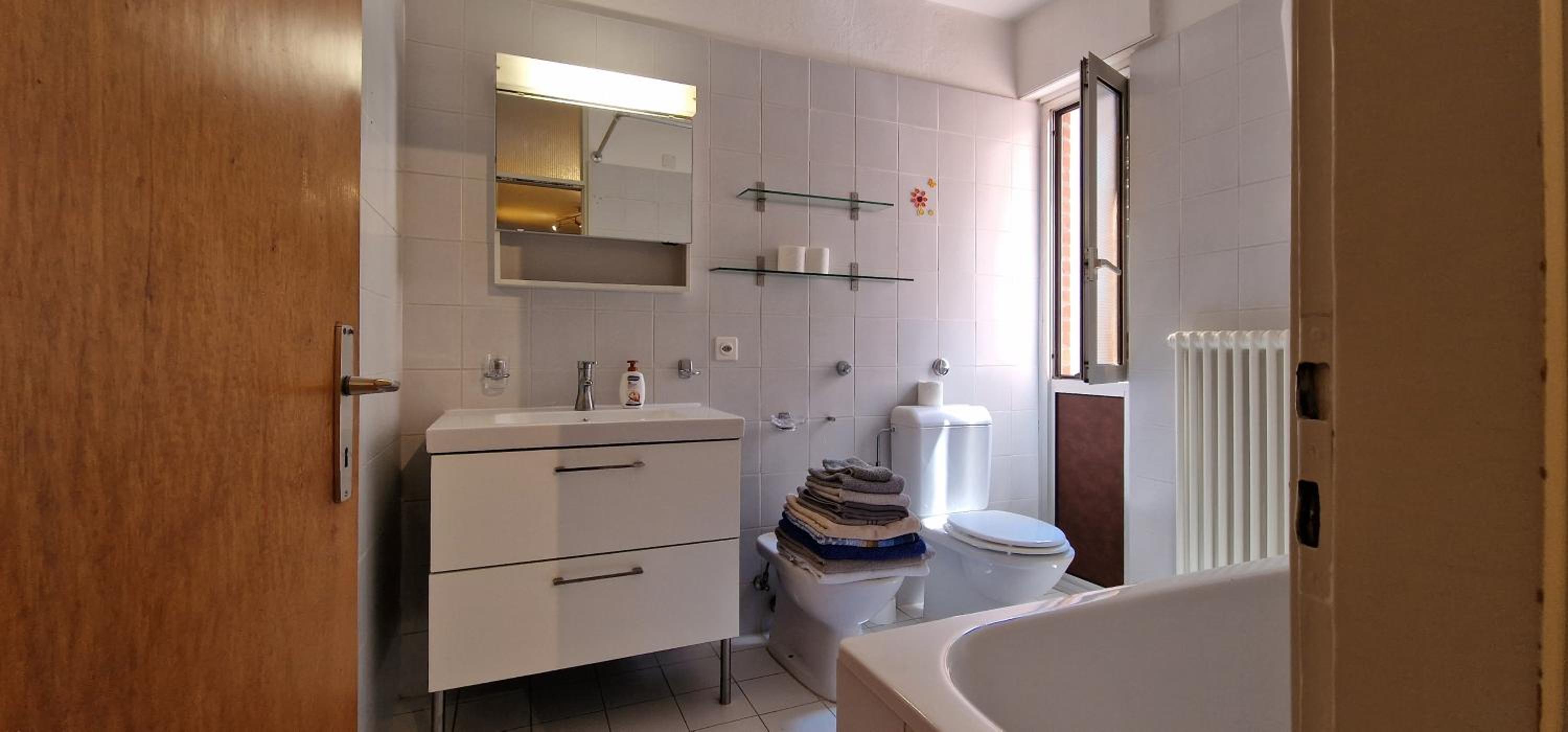 Melide Apartments Lake Lugano close to SwissMiniatur & Private Parking on Request
