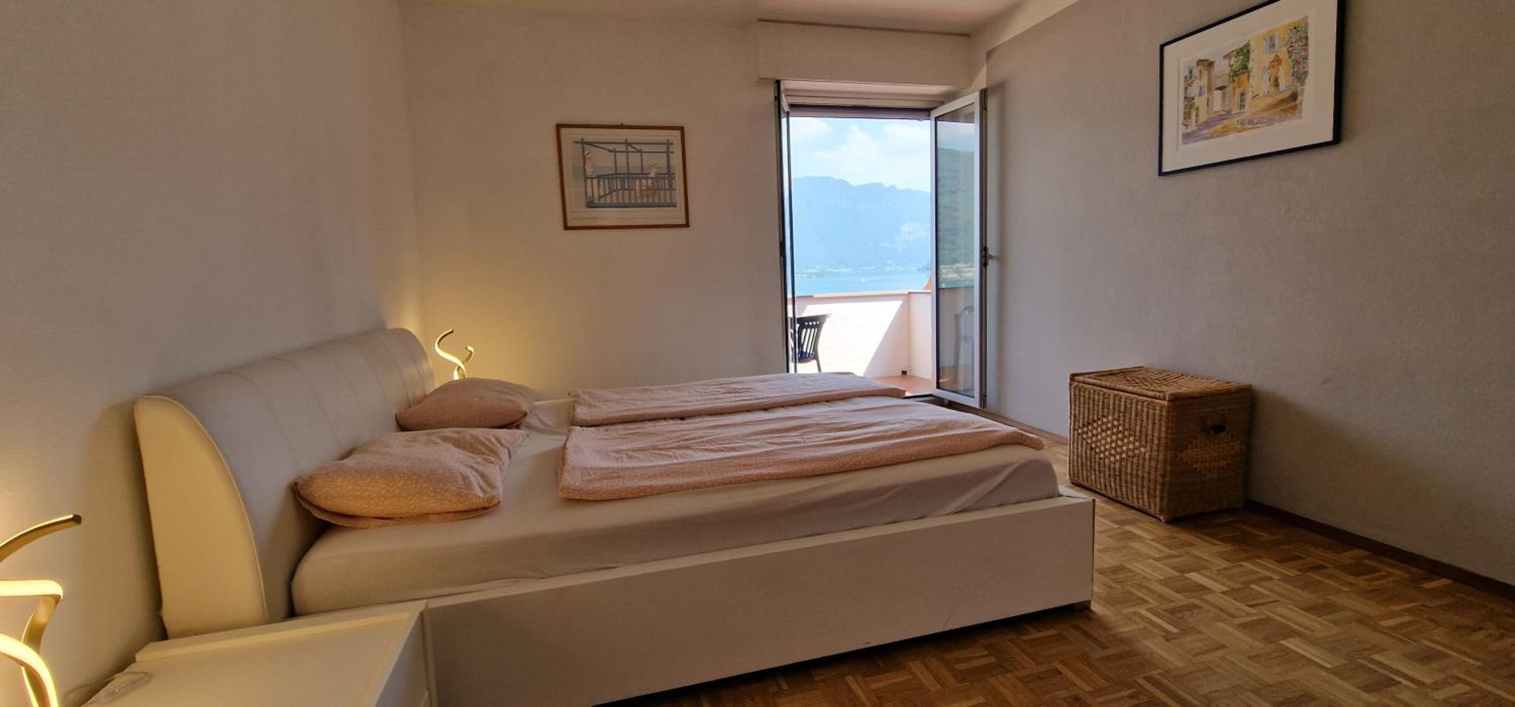 Melide Apartments Lake Lugano close to SwissMiniatur & Private Parking on Request