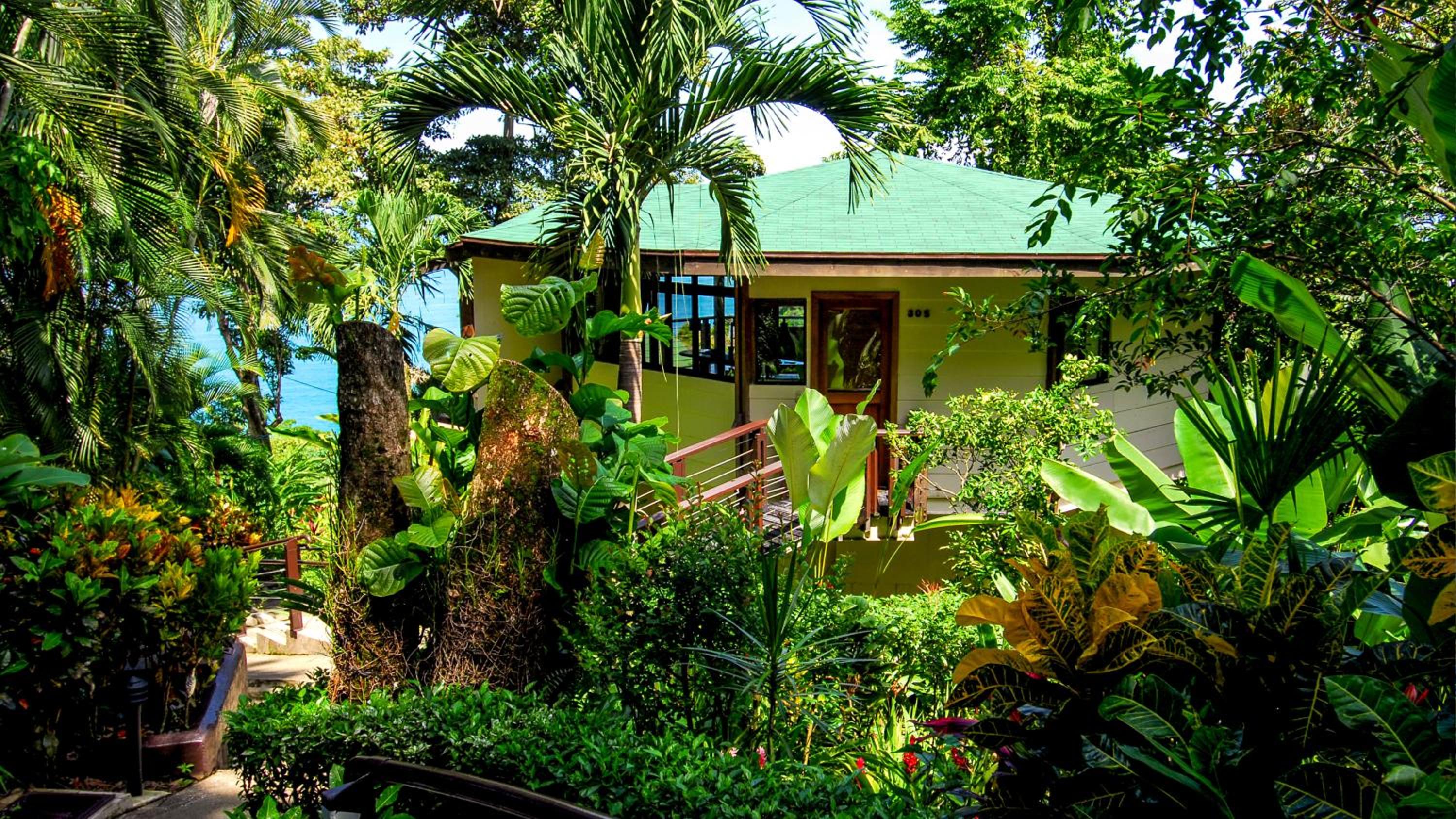 Tulemar Resort