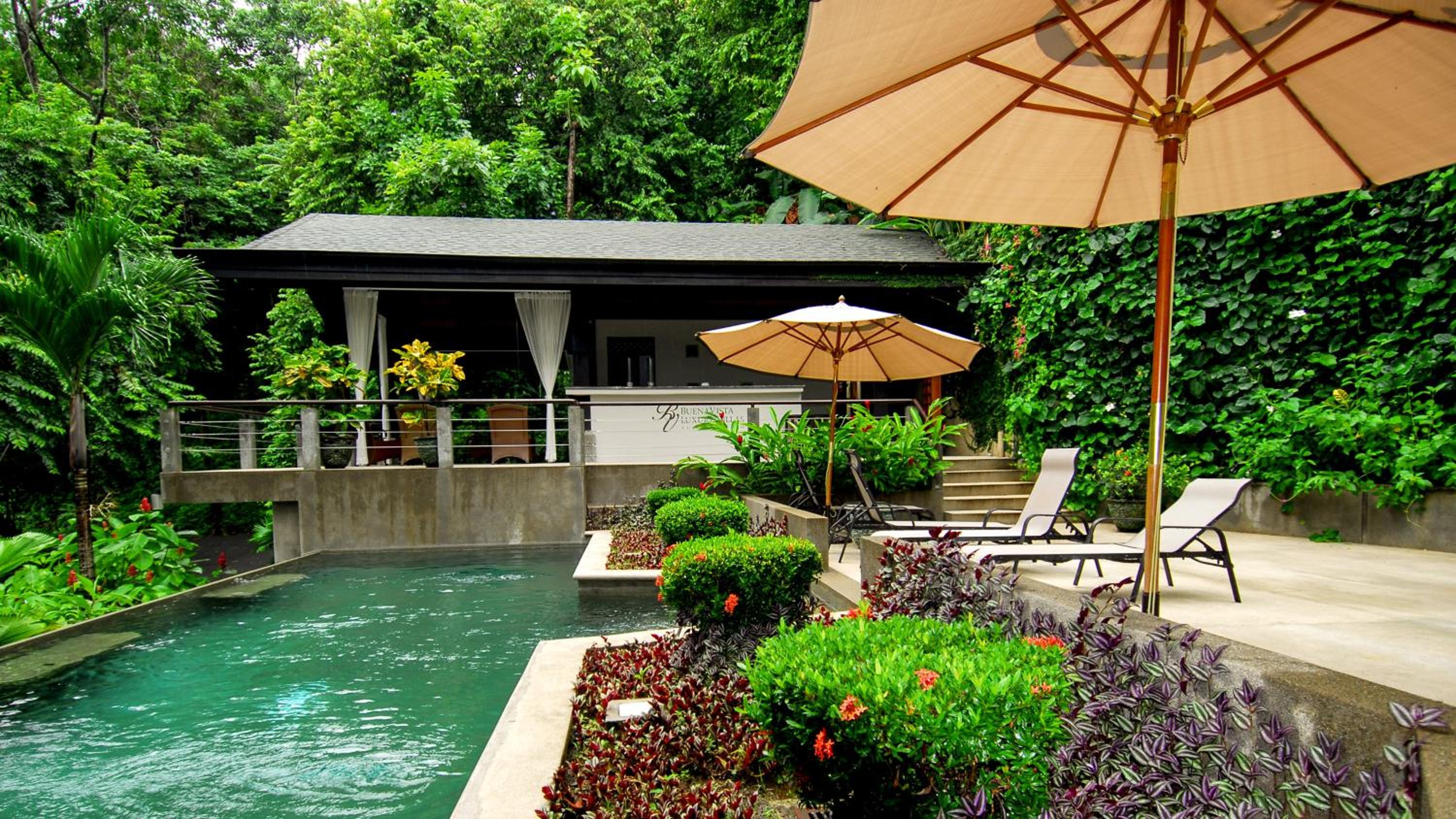 Tulemar Resort