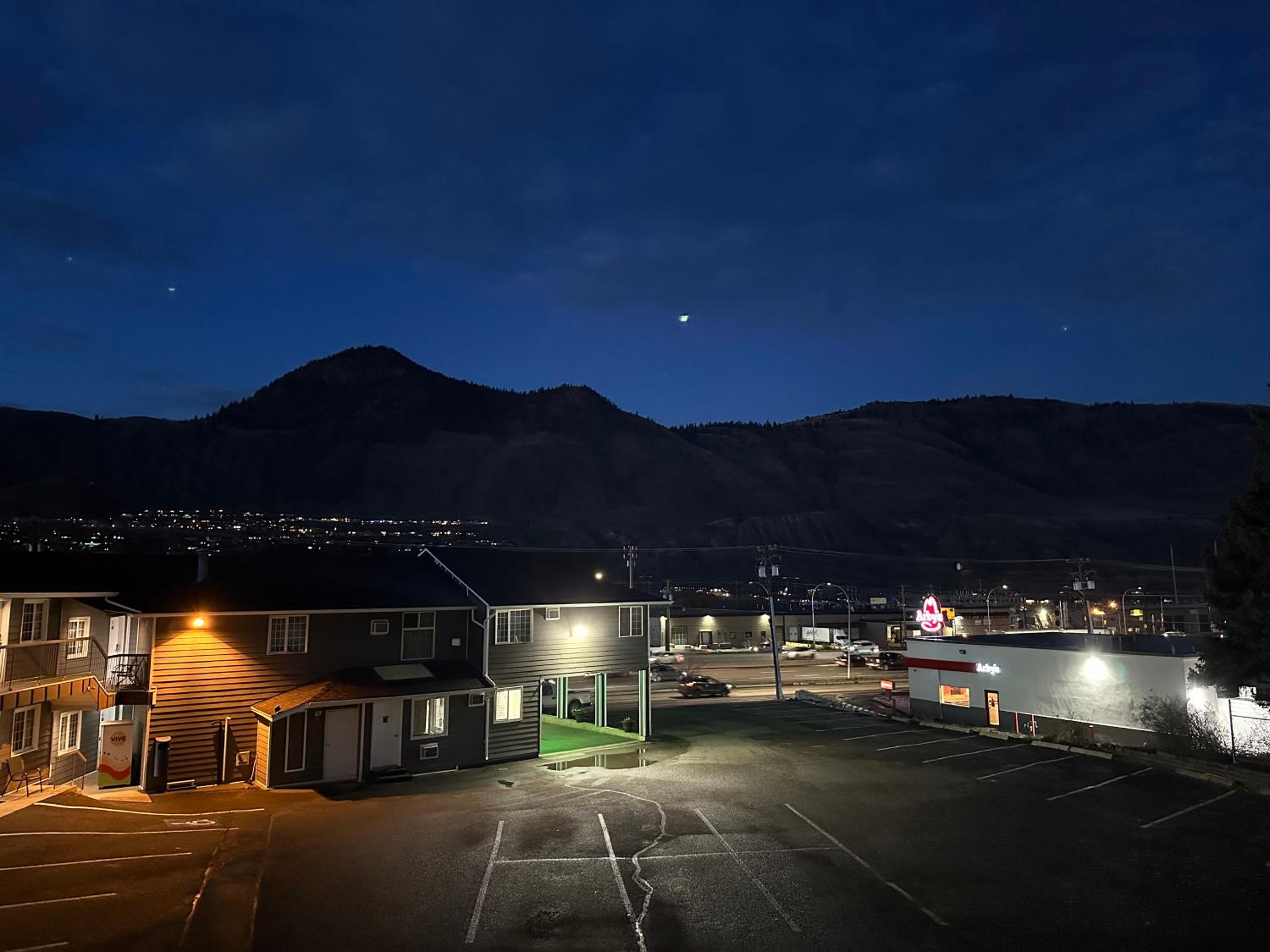 Kings Motor Inn