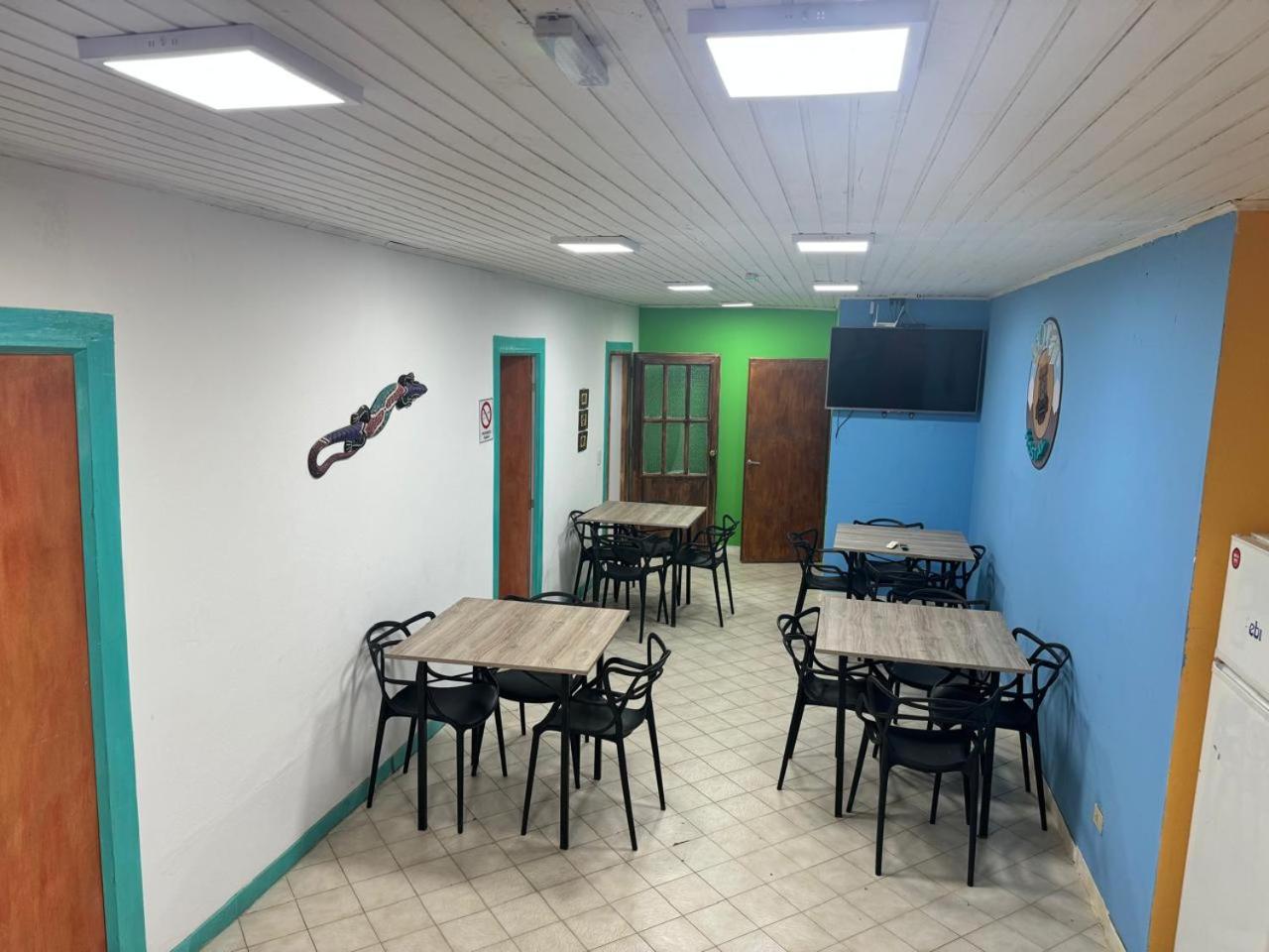 Hostal Leolei