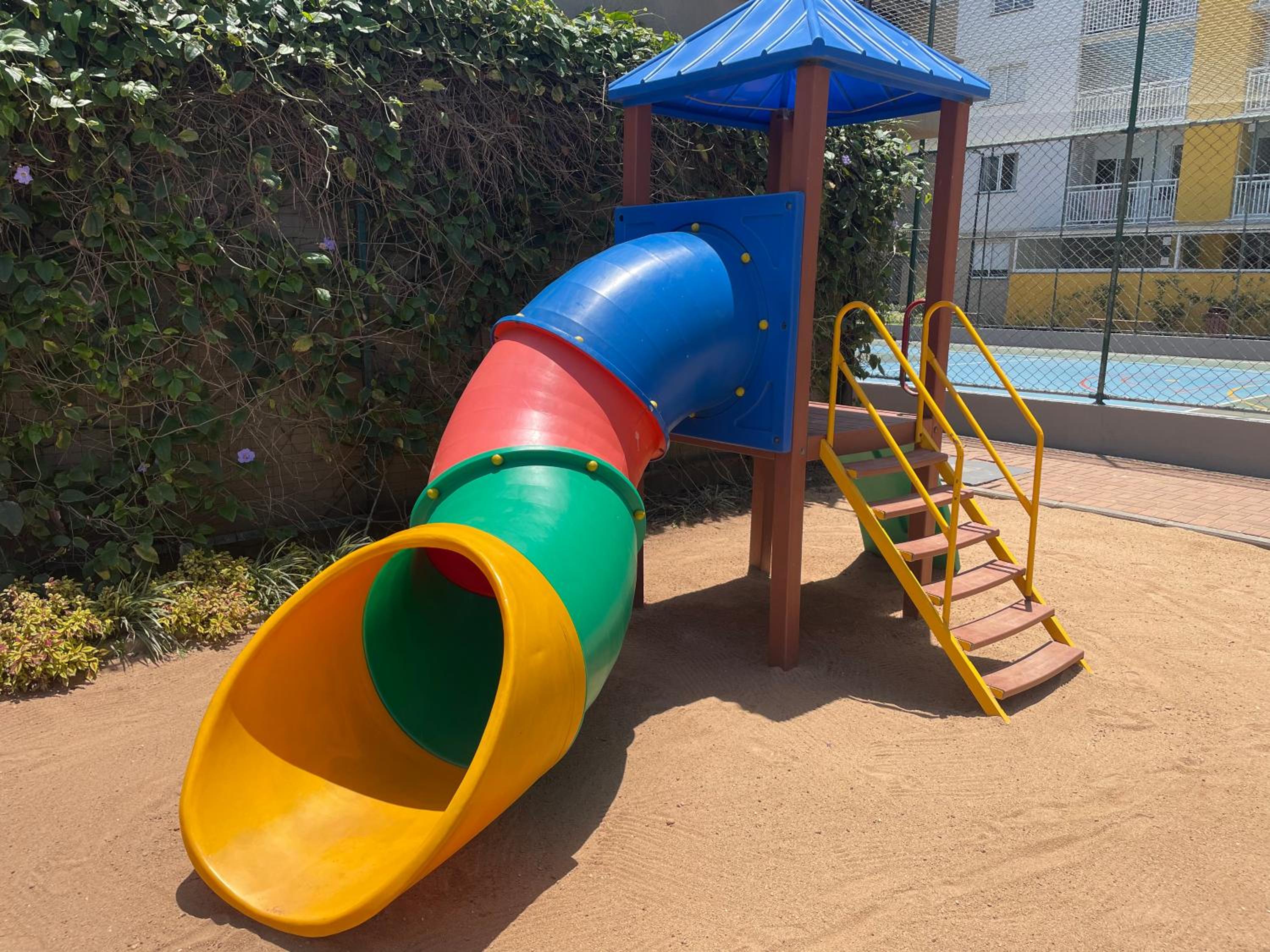 Apartamento em Condomínio Club Frente Mar - 20 min do Beto Carrero World