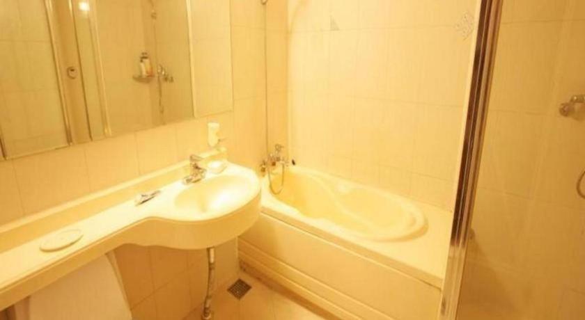 Valentine Hotel
