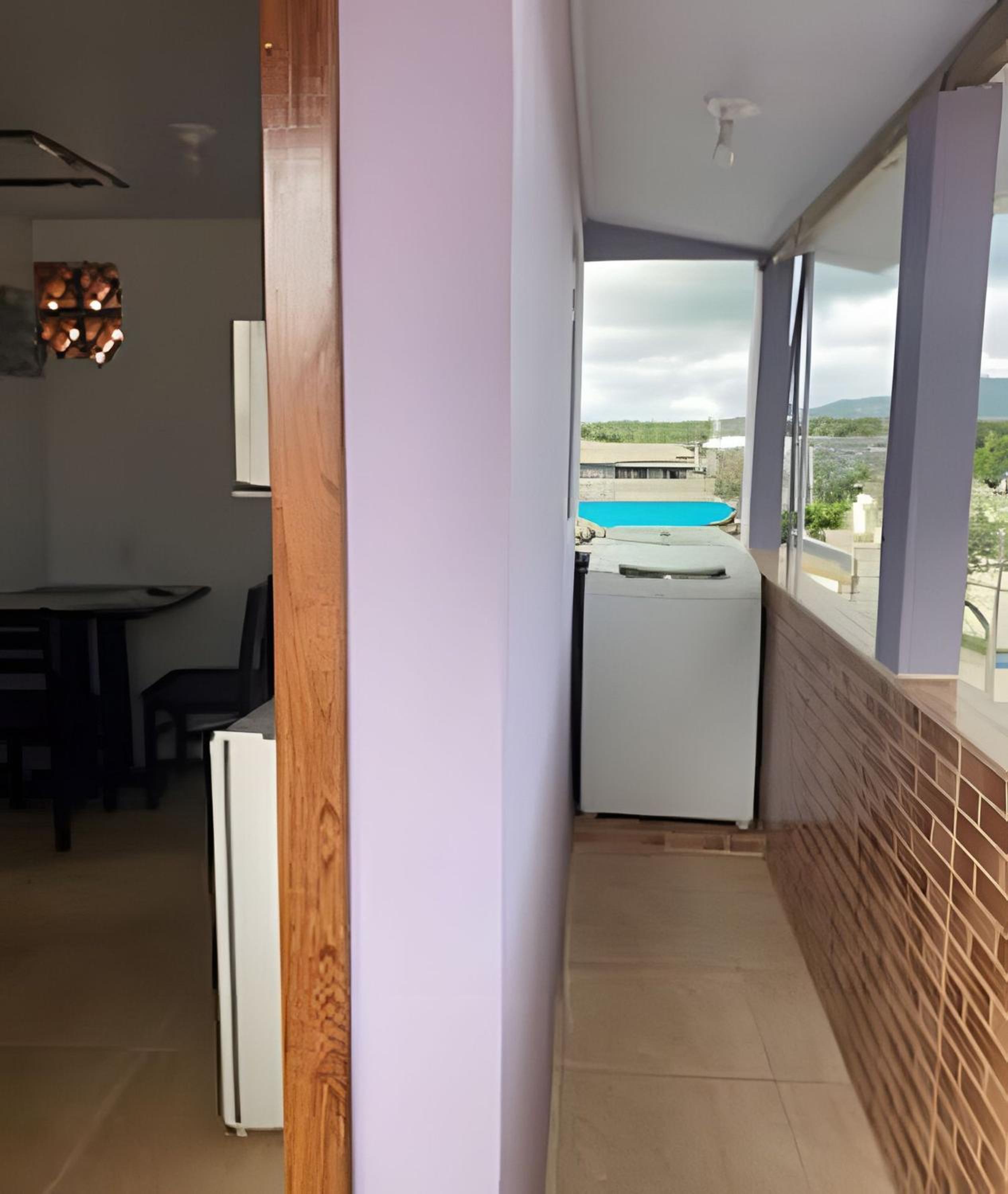 Casa terceiro piso, meio de várias praias