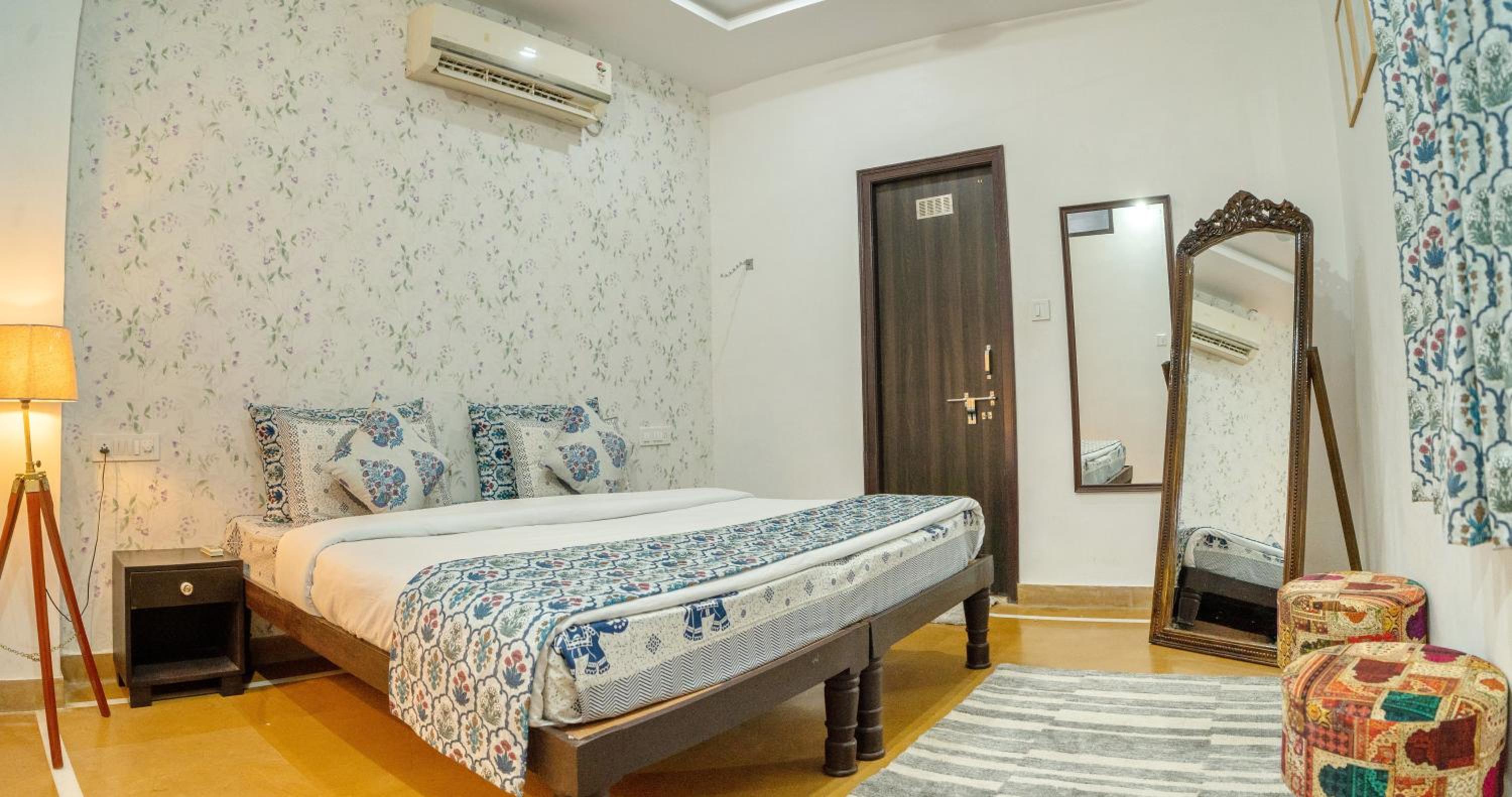 The Rattan House - 2BHK Luxury Apartment Near Lake Pichola view 5
