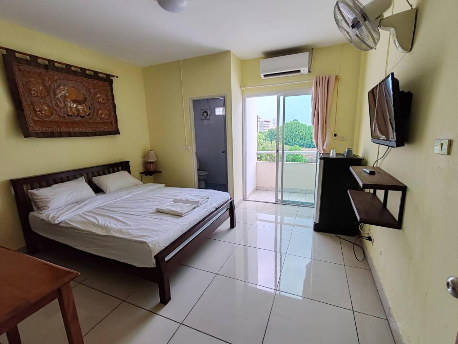 Jomtien Hostel