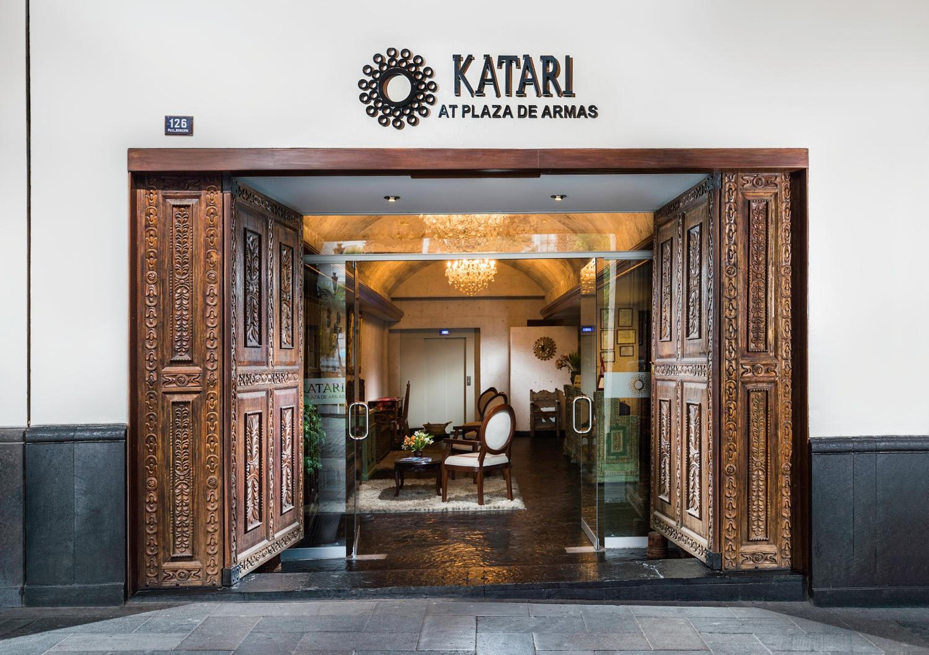 Katari Hotel At Plaza De Armas 4