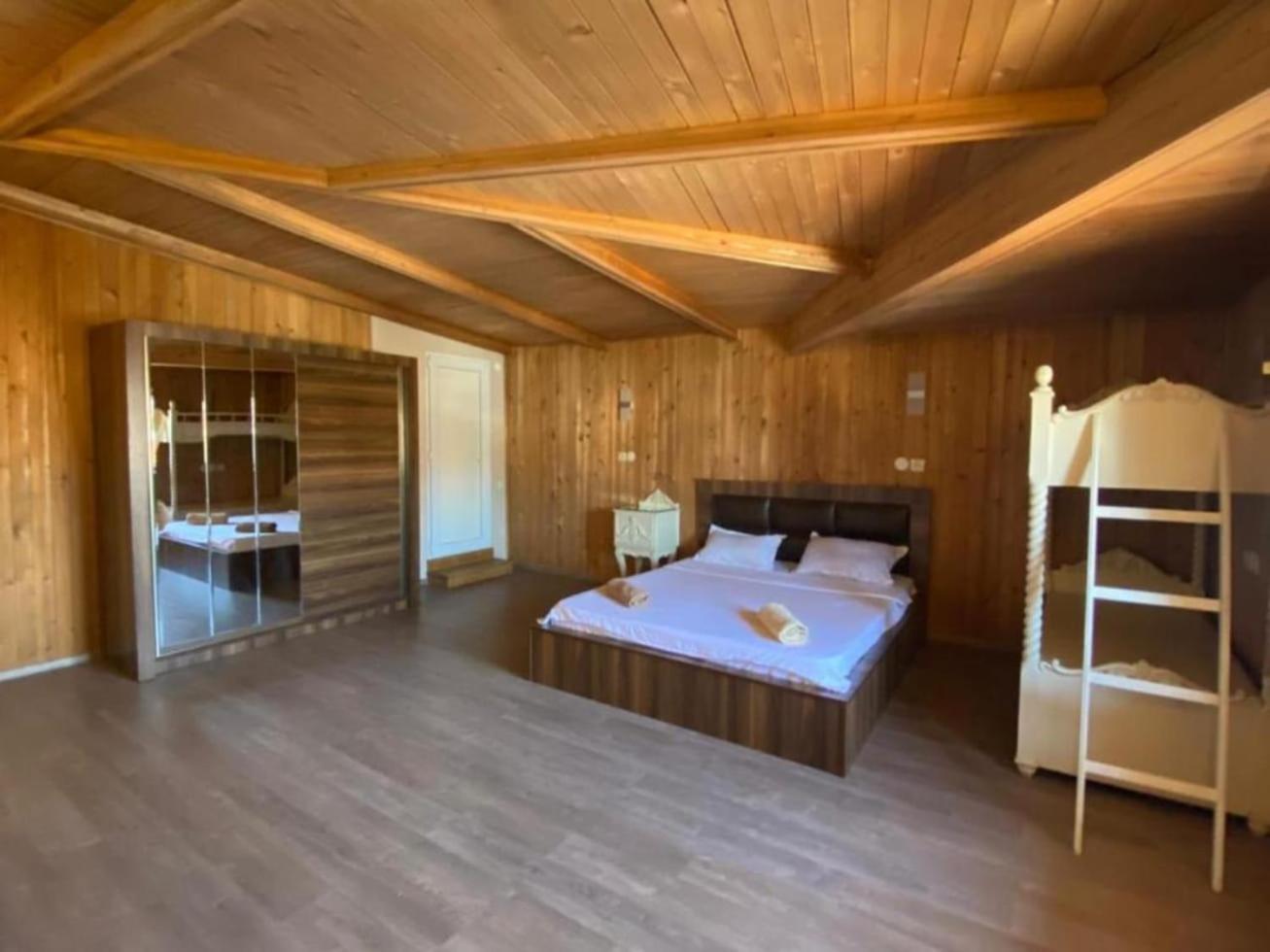 Avlabari Apartment