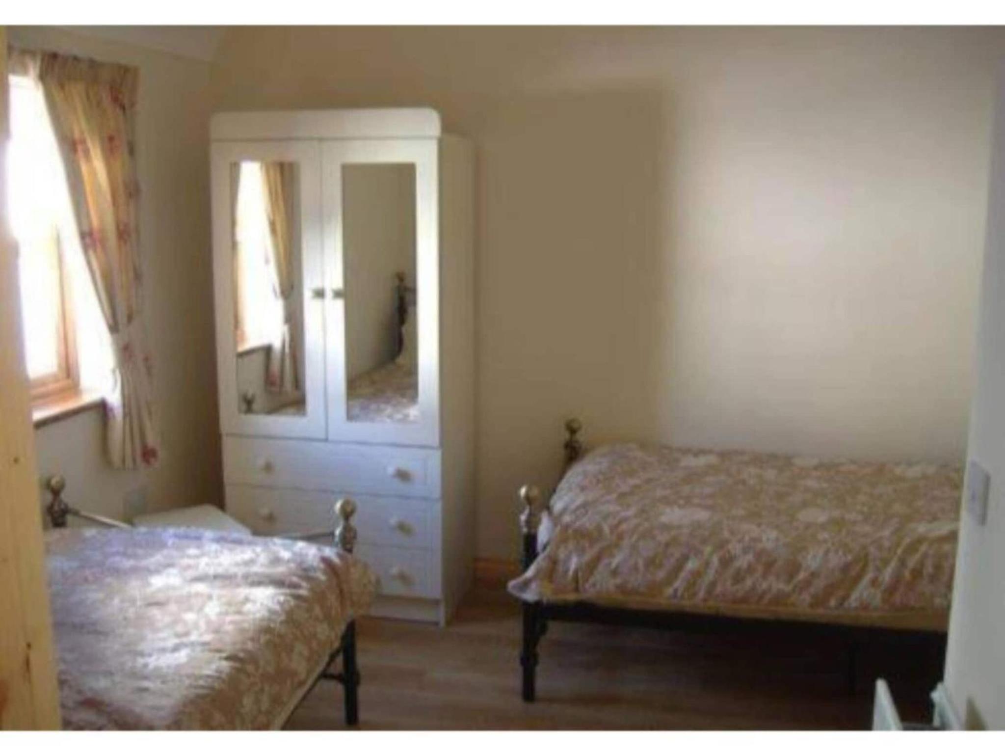 Flatfield ClockTower Cottages Self Catering By Belvilla view 2