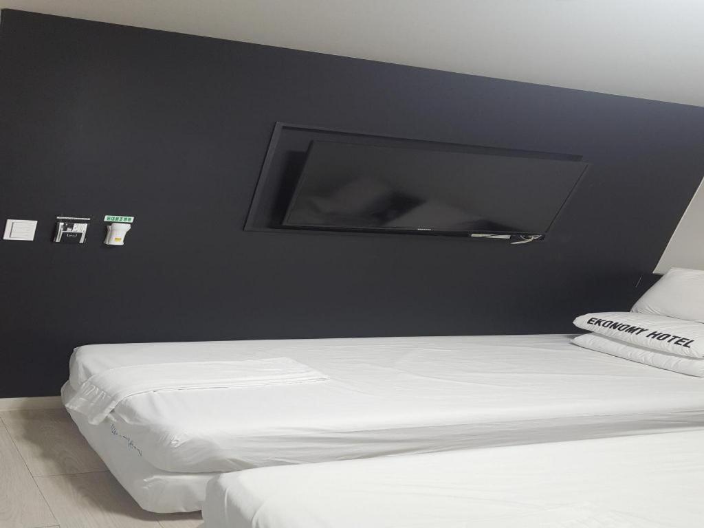 Ekonomy Hotel Nampo