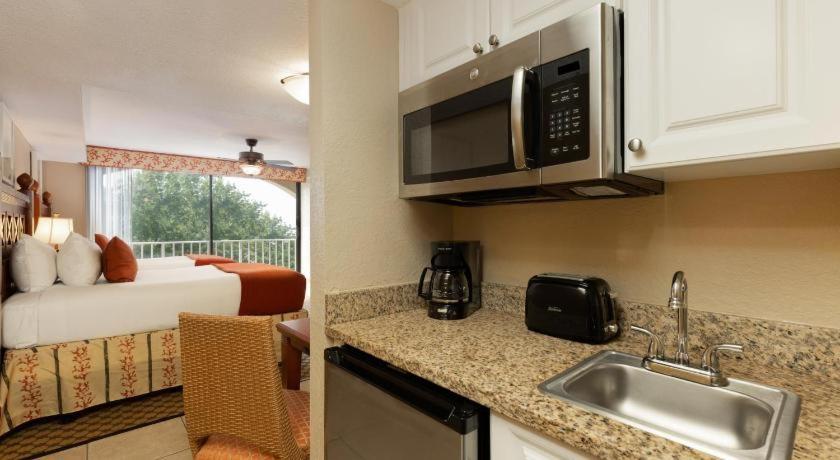 Westgate Towers Hotel