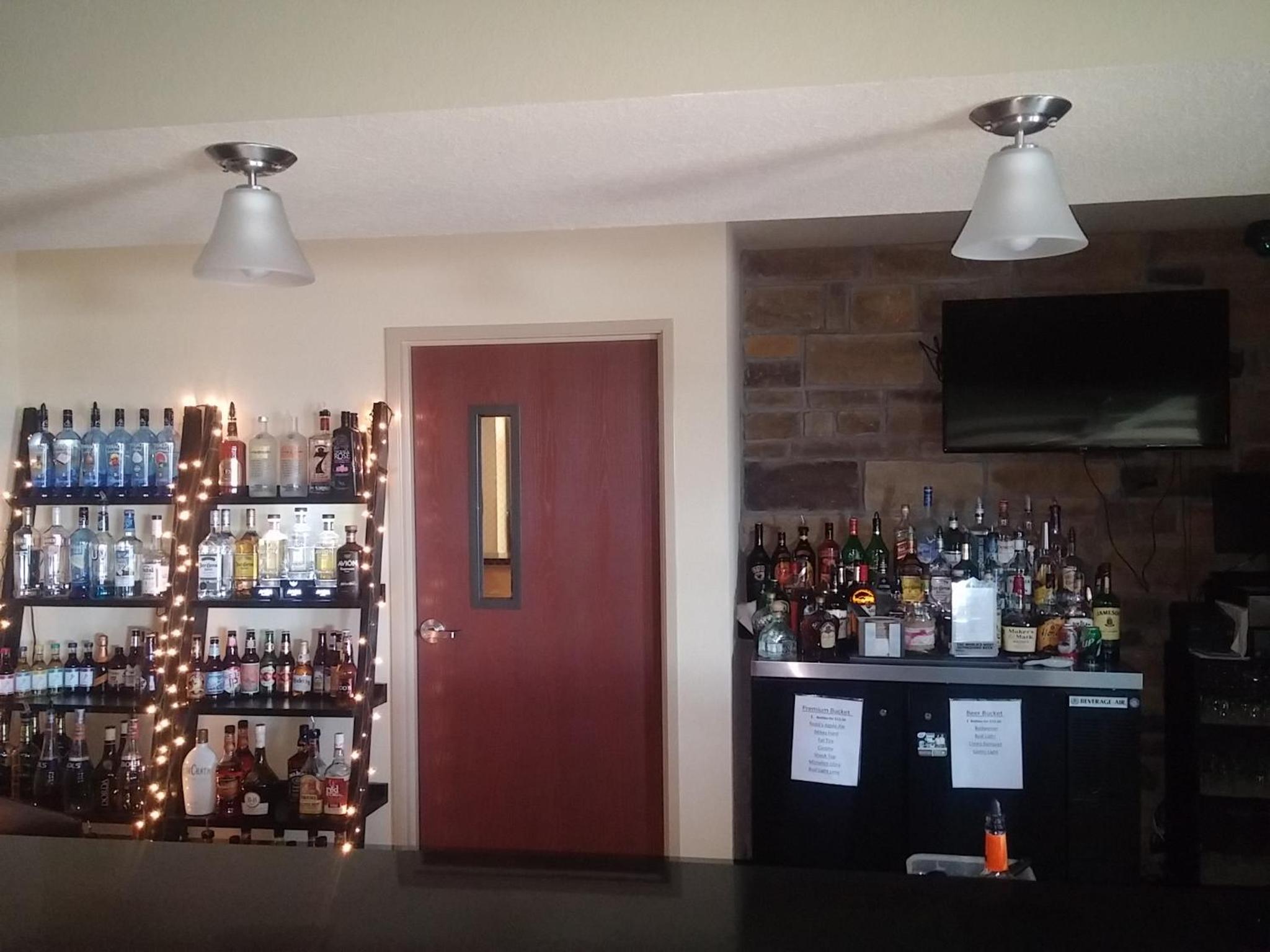 Cobblestone Inn & Suites - Holyoke