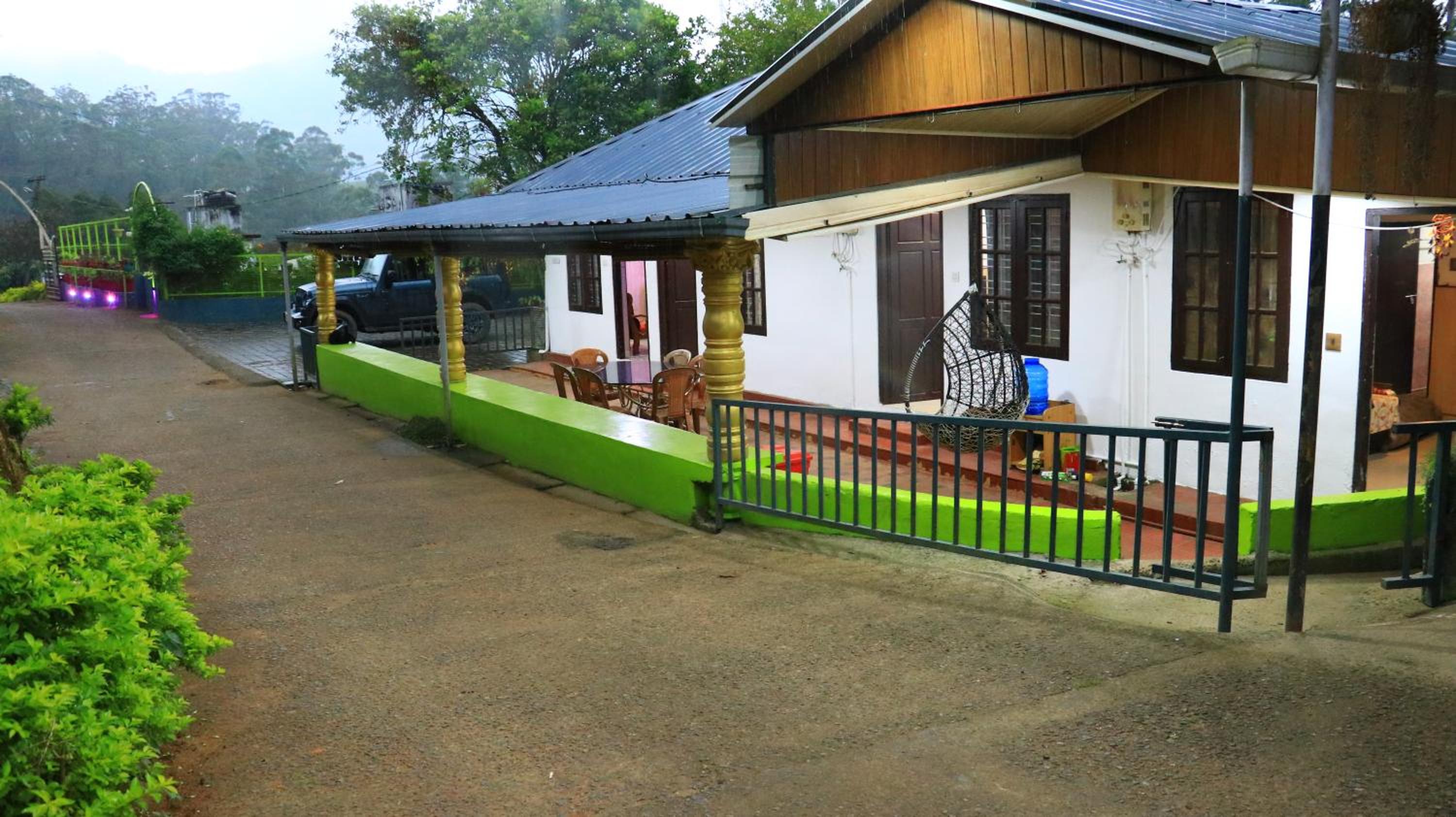 NAVANEETH HOMESTAY